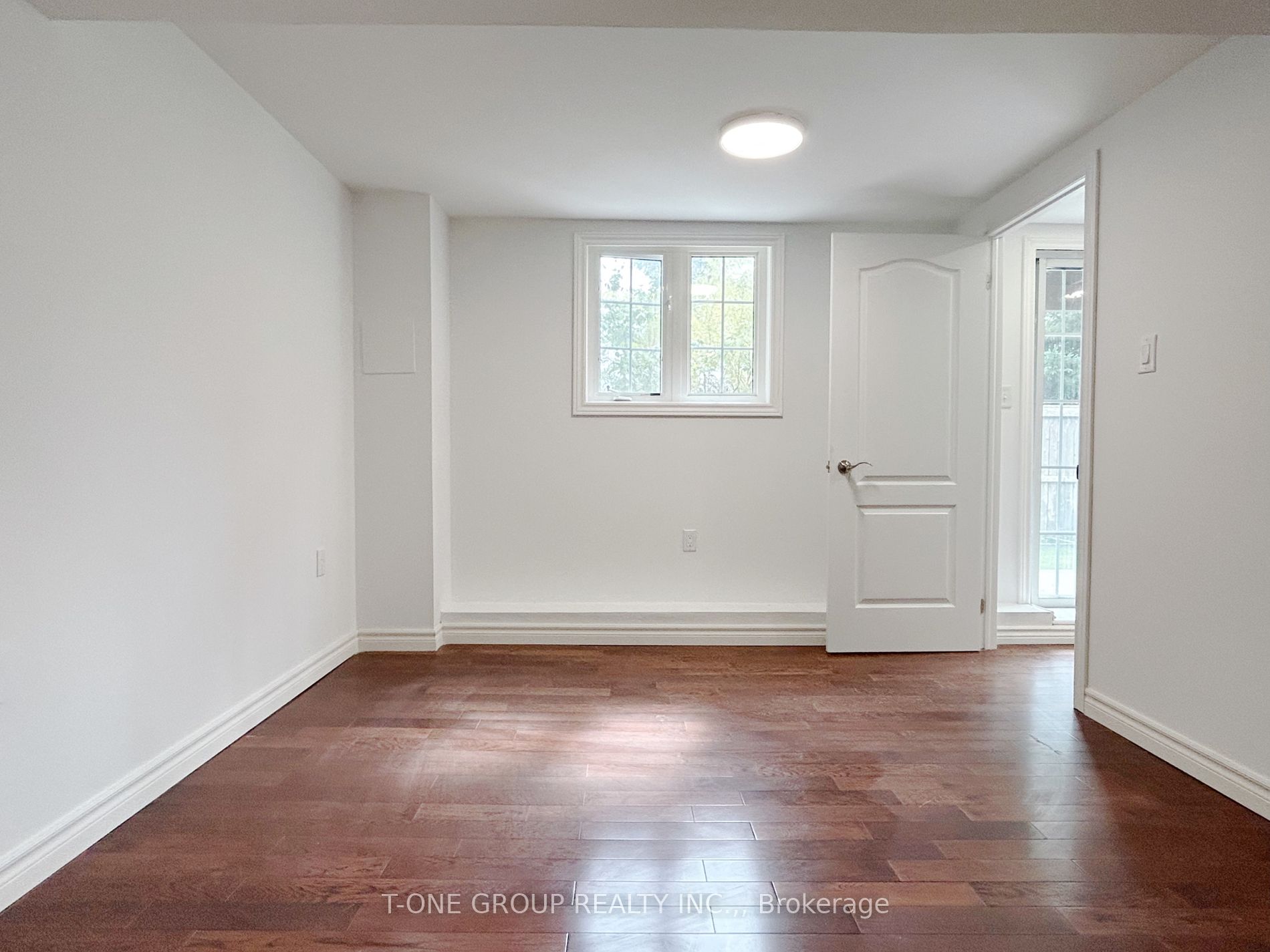 17 Bradbury Cres