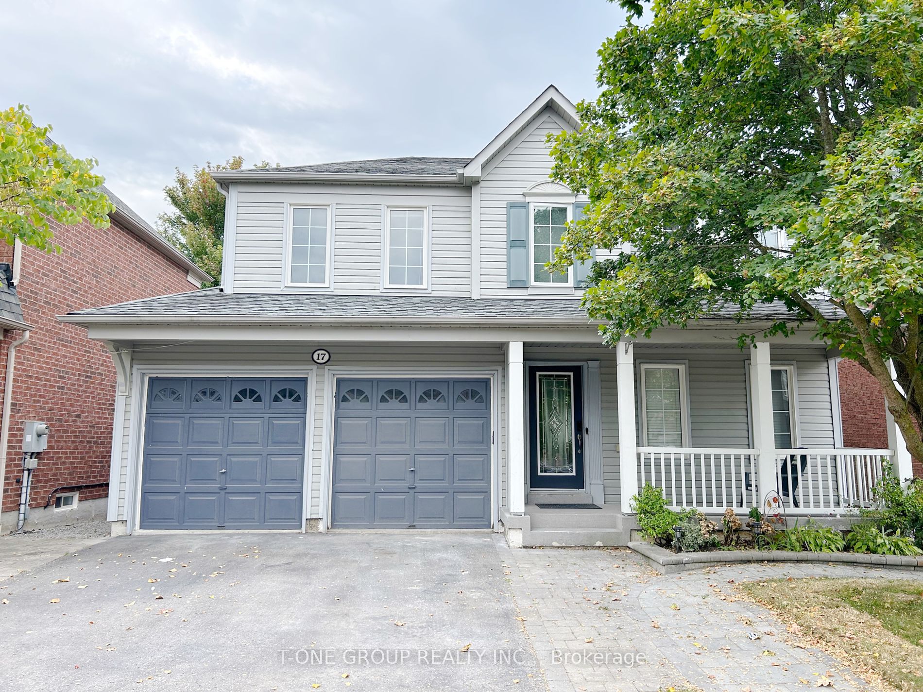 17 Bradbury Cres