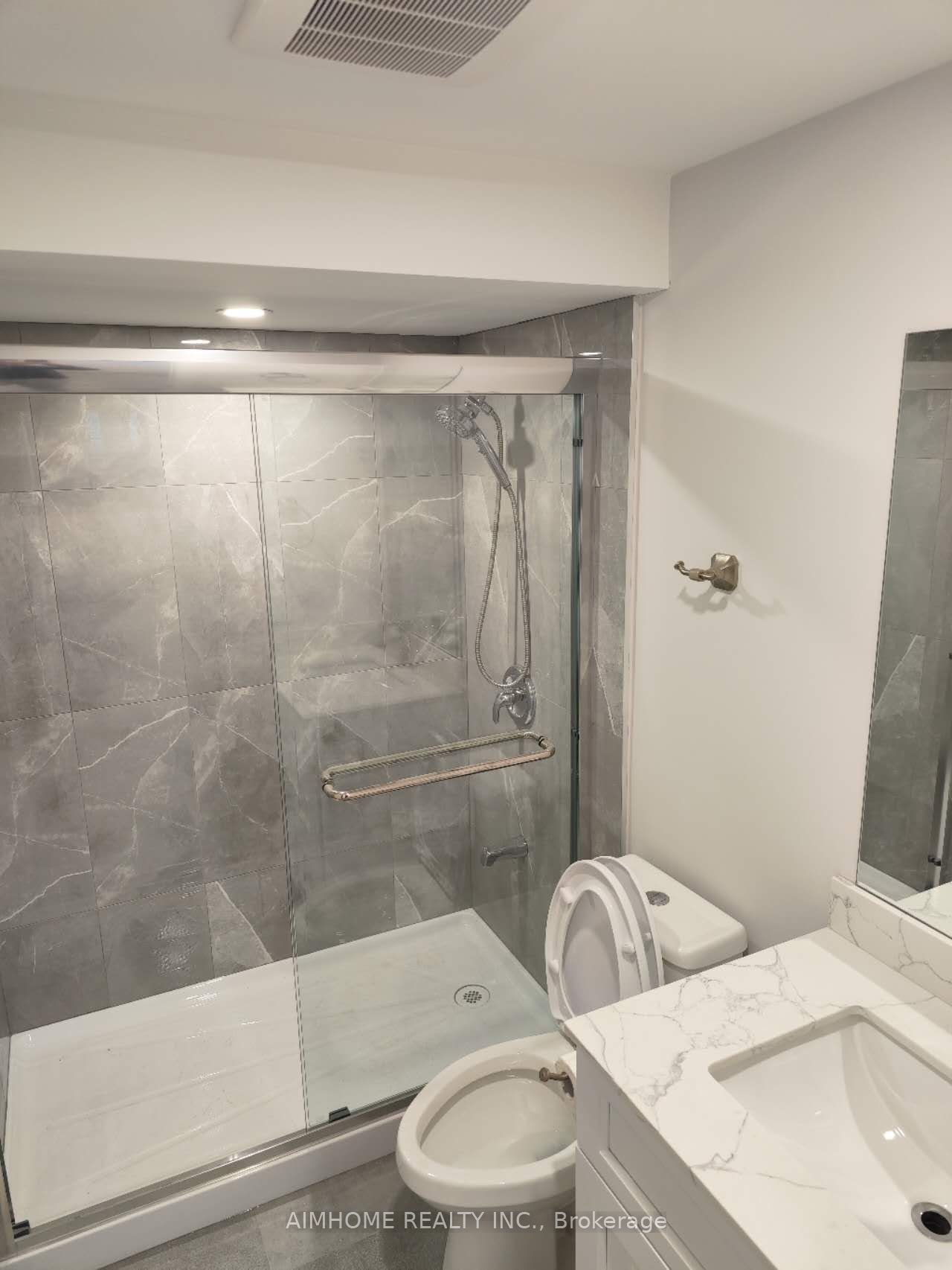 4 Hollingworth Drive, #BSMT
