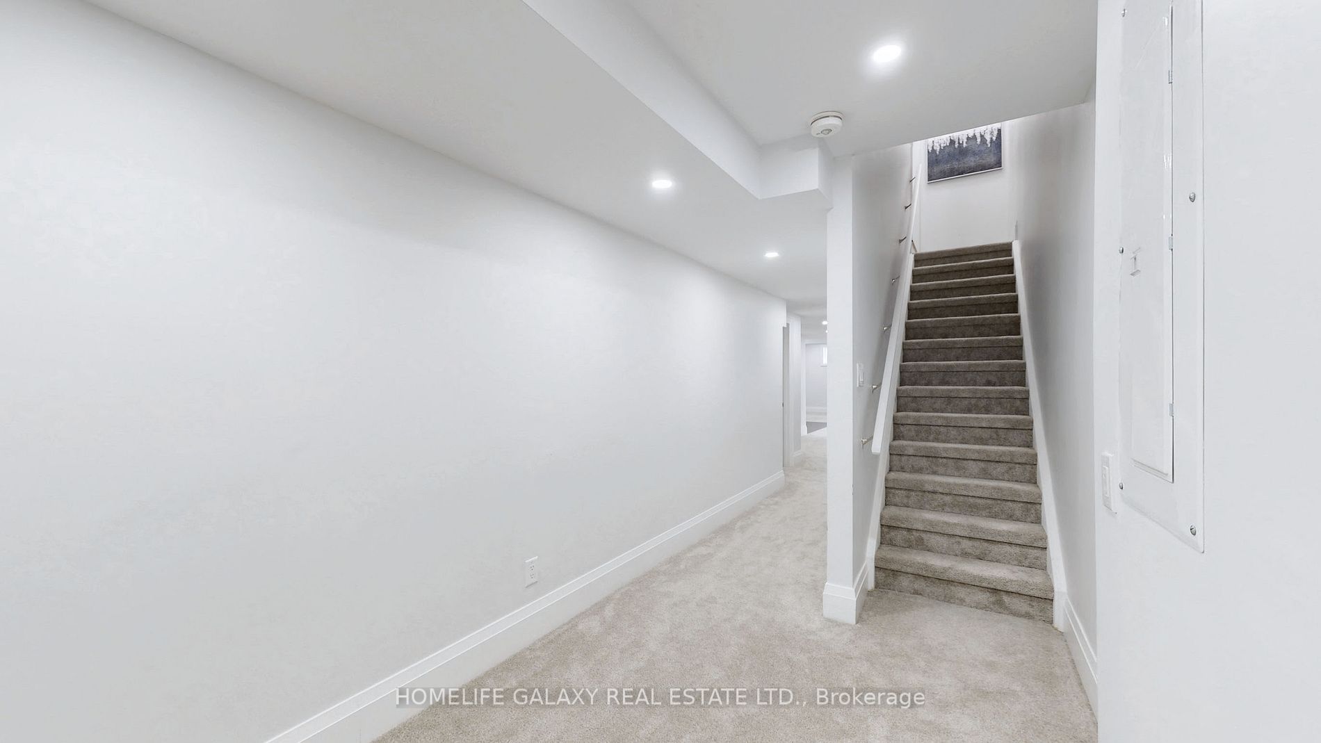 25 Christine Elliott Avenue
