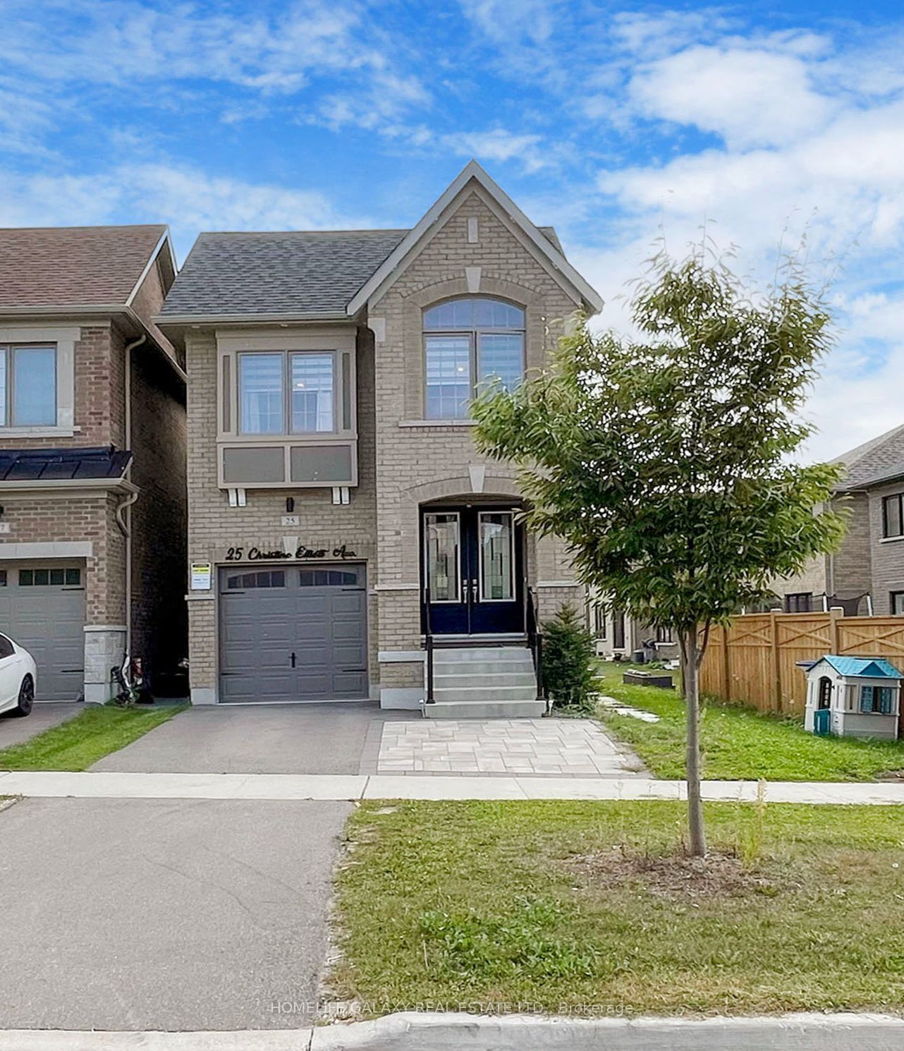 25 Christine Elliott Avenue