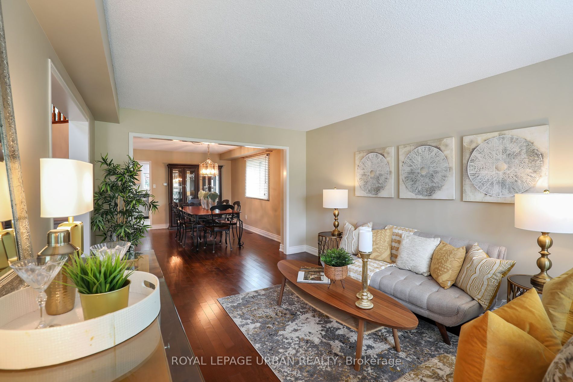 231 Mossbrook Square