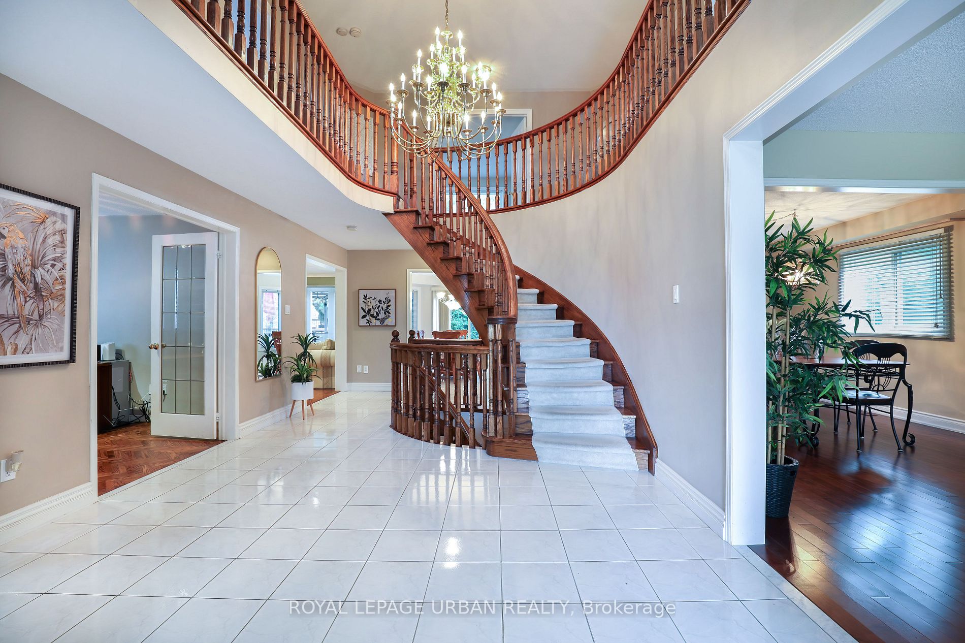 231 Mossbrook Square