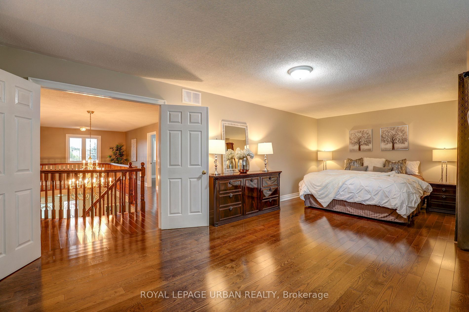 231 Mossbrook Square