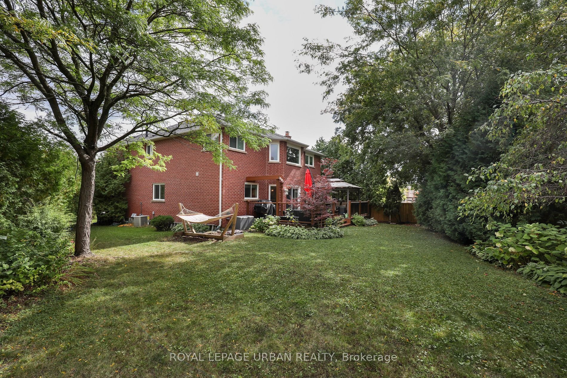231 Mossbrook Square