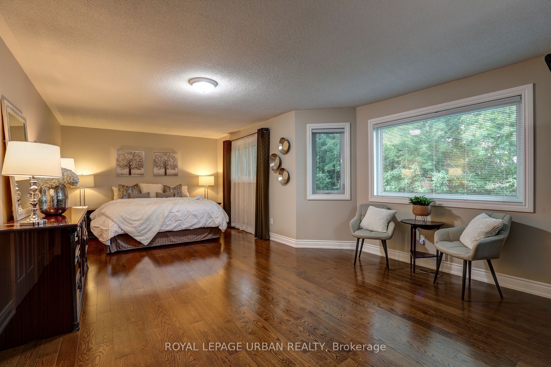 231 Mossbrook Square