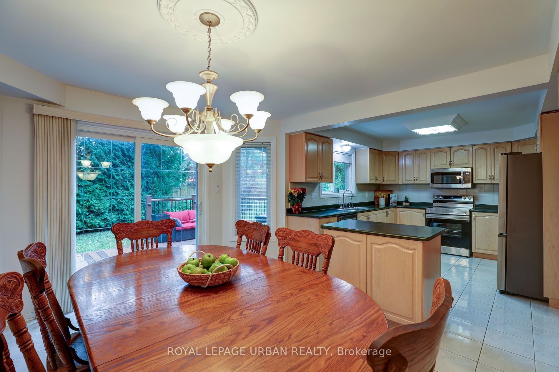 231 Mossbrook Square