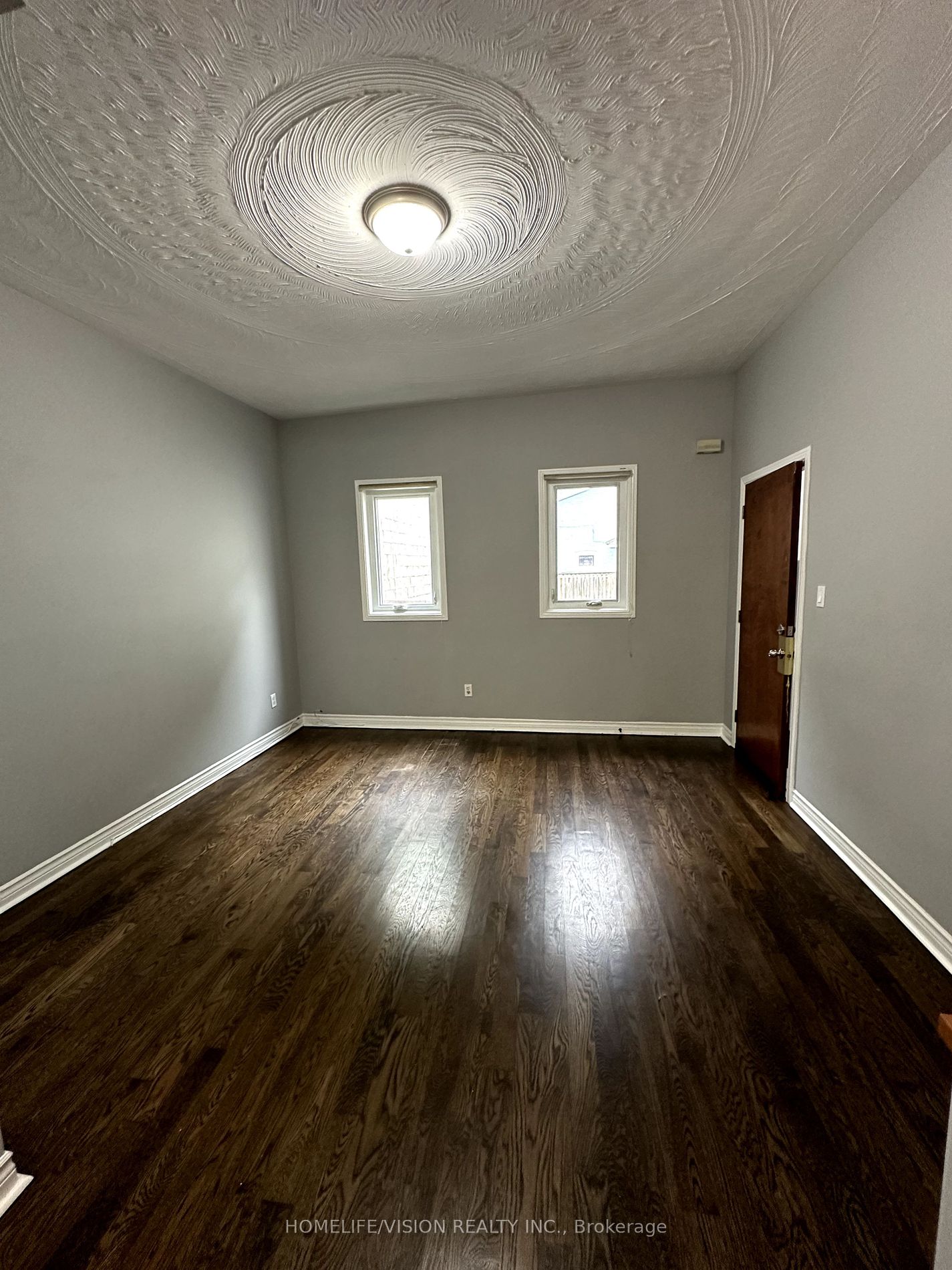2024 Queen Street E #Apt 2