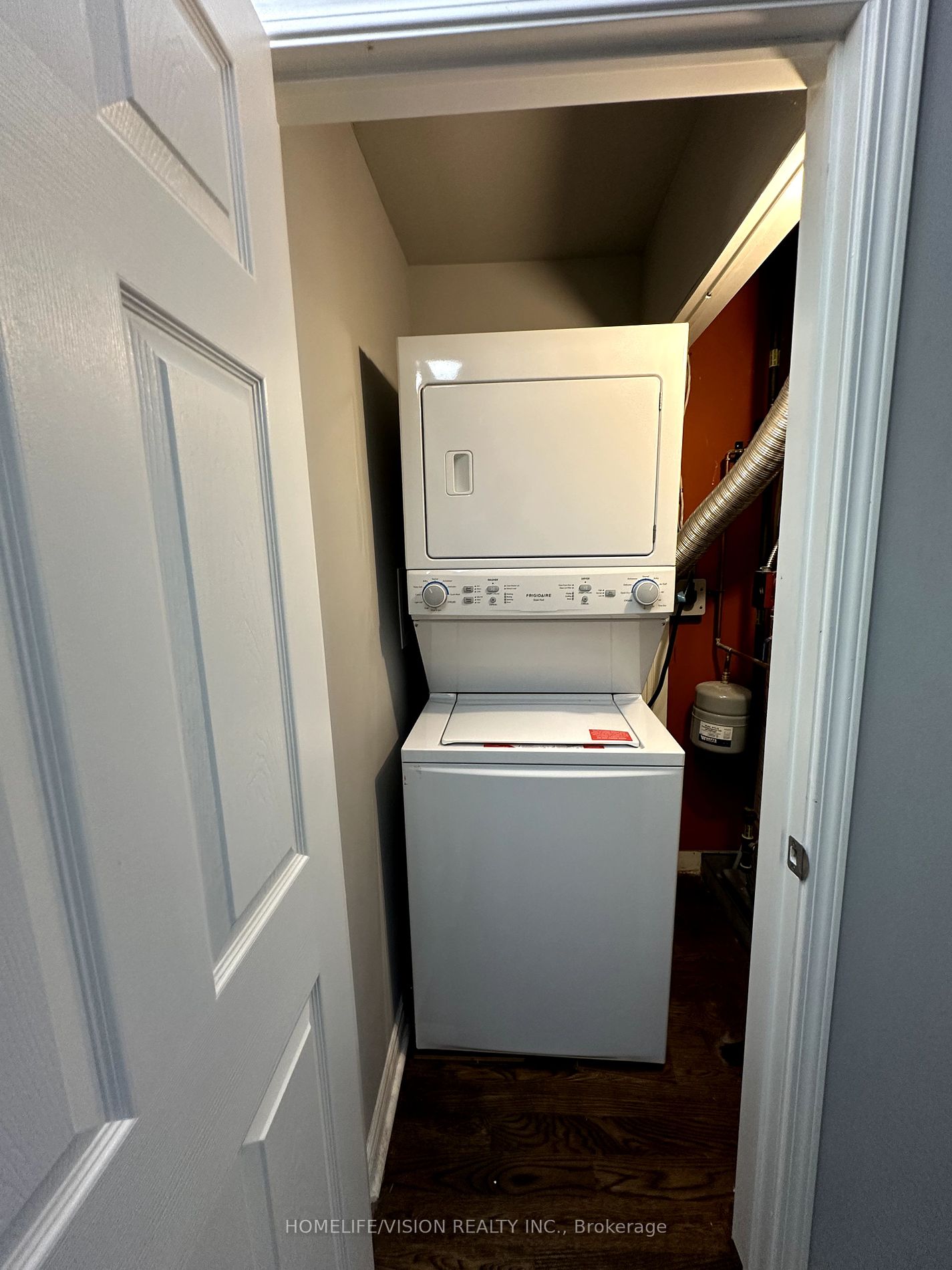 2024 Queen Street E #Apt 2