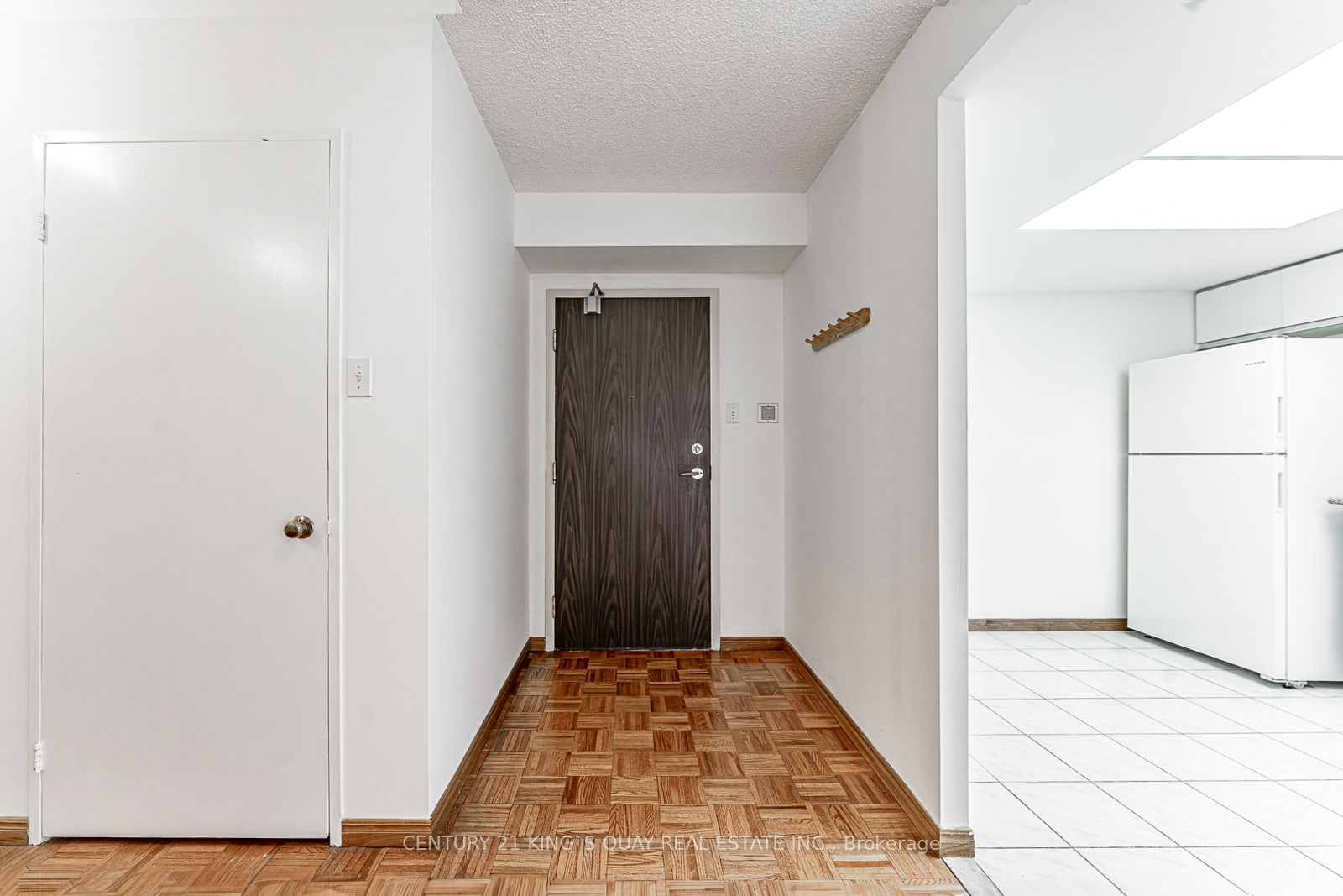 350 Alton Towers Circle, #401
