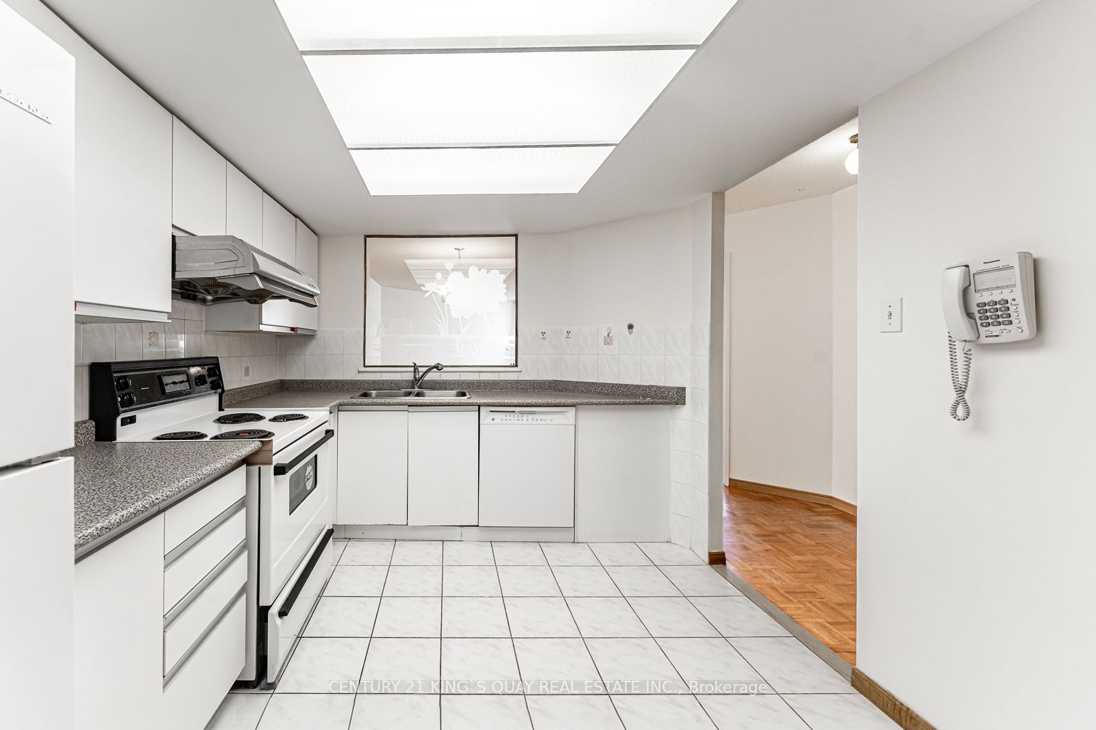 350 Alton Towers Circle, #401