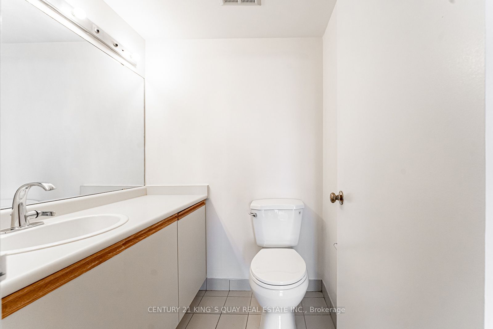 350 Alton Towers Circle, #401
