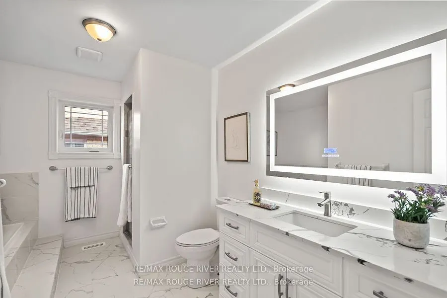 31 Kerrison Drive W