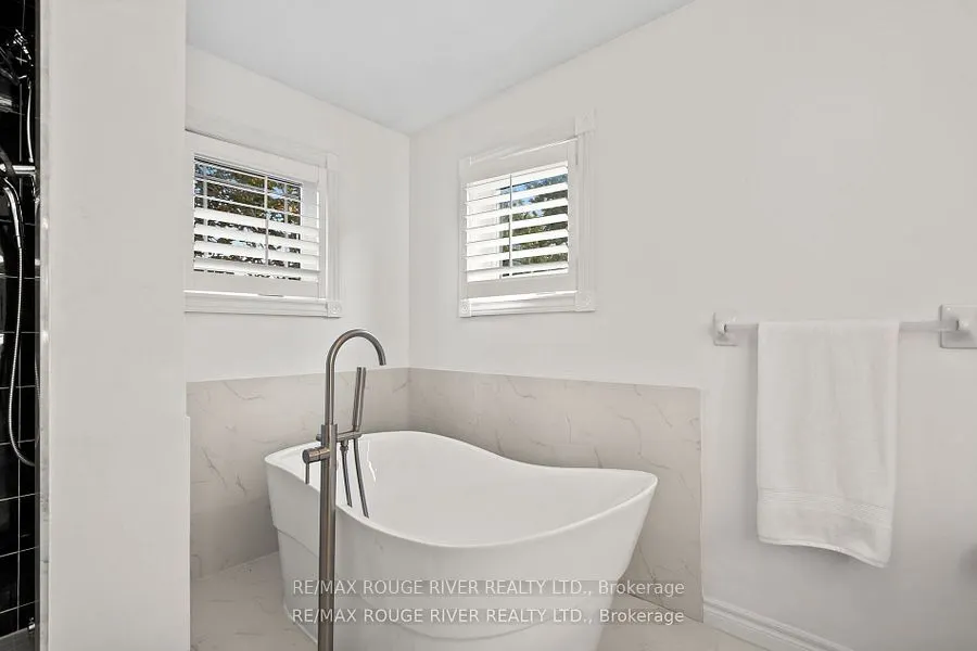 31 Kerrison Drive W