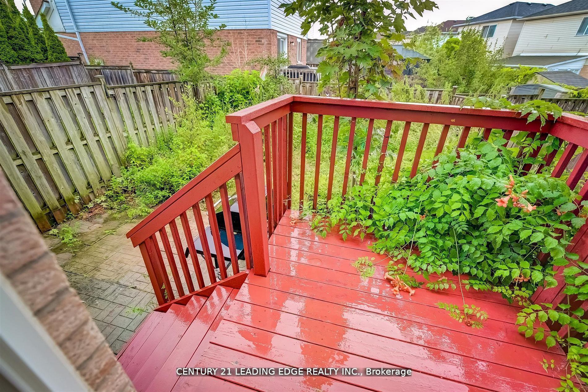 215 Andona Crescent