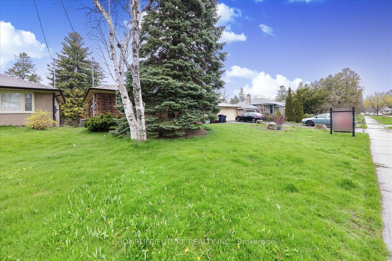 8 Bonacres Avenue