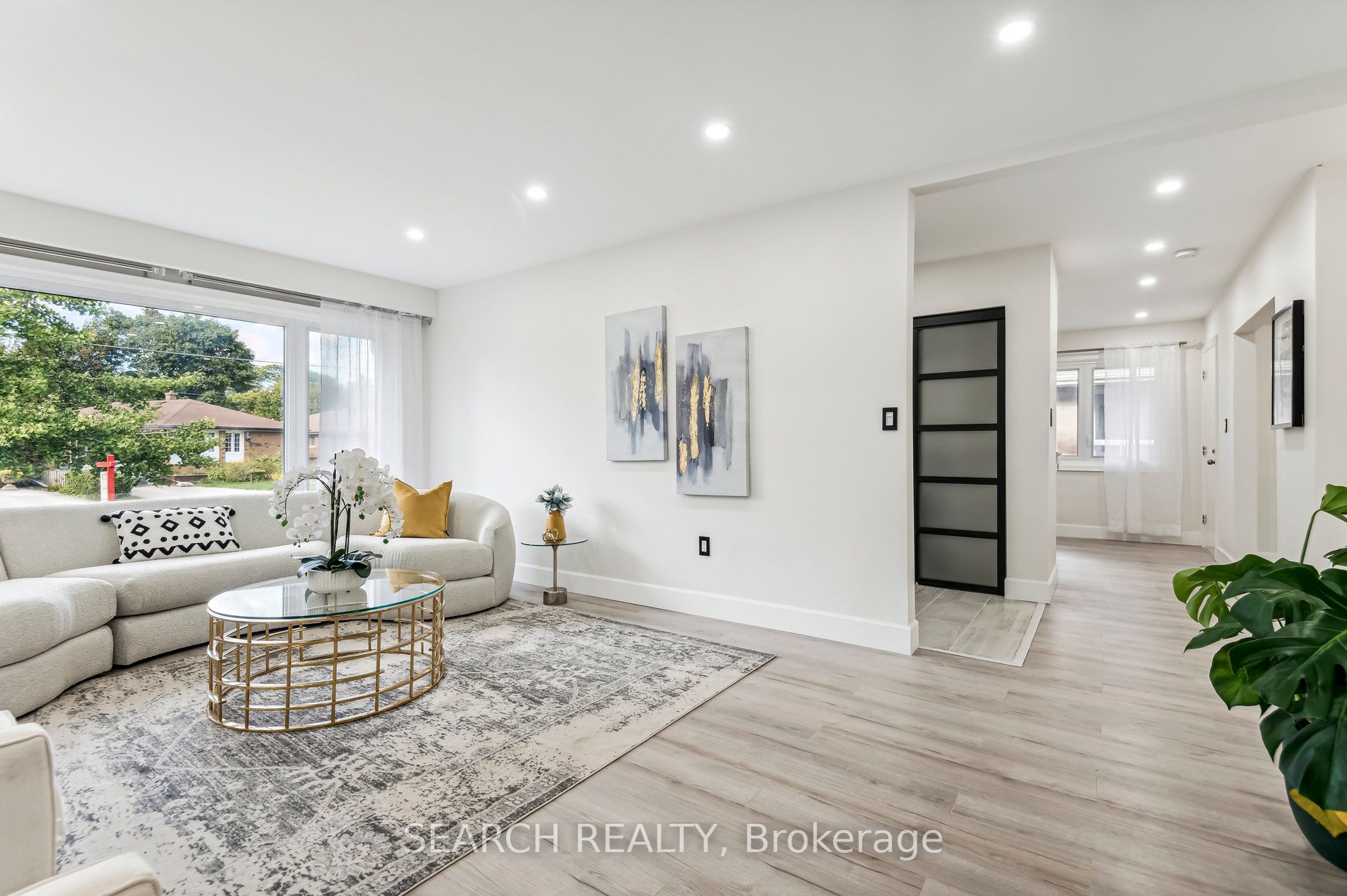 7 Garrick Road