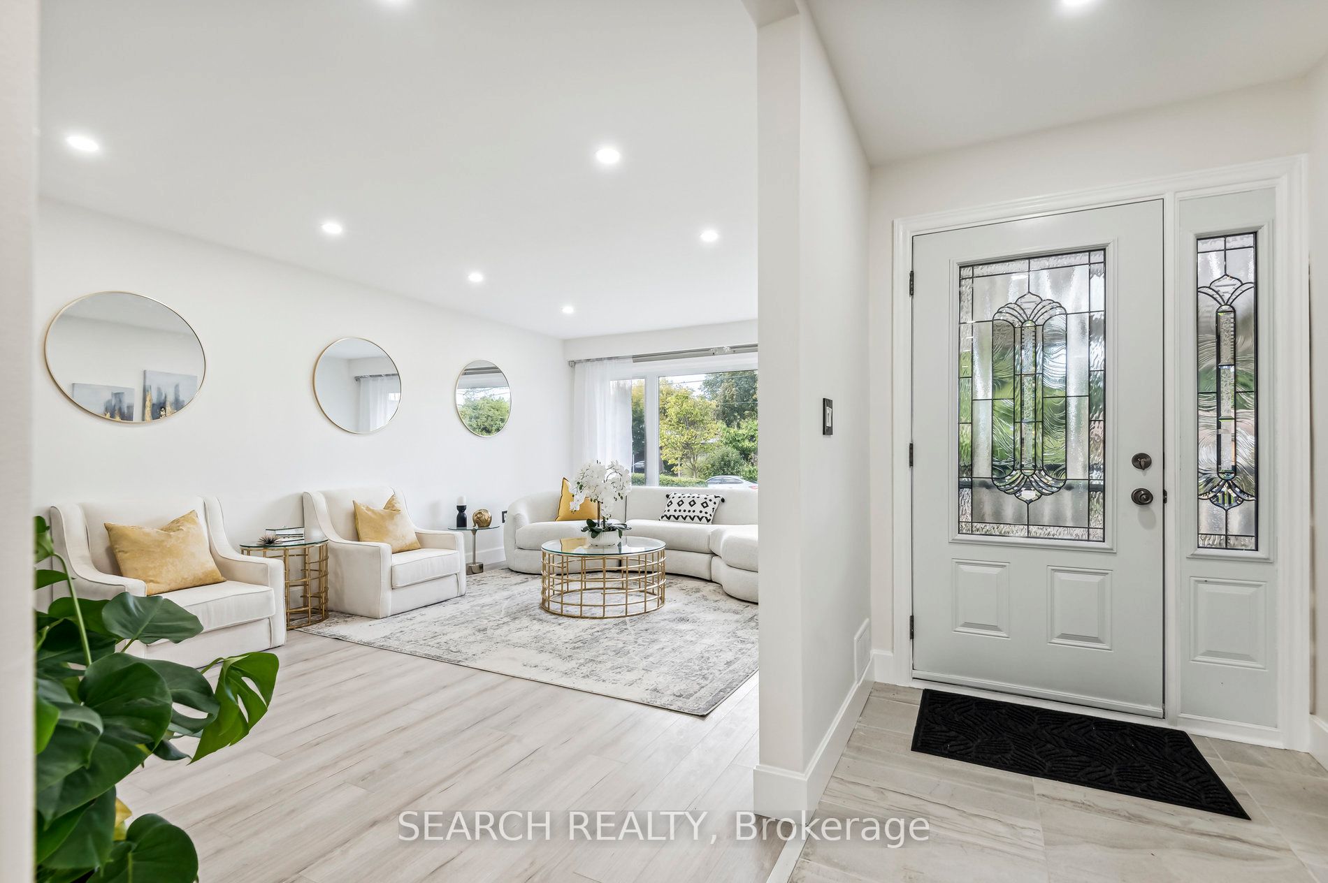 7 Garrick Road