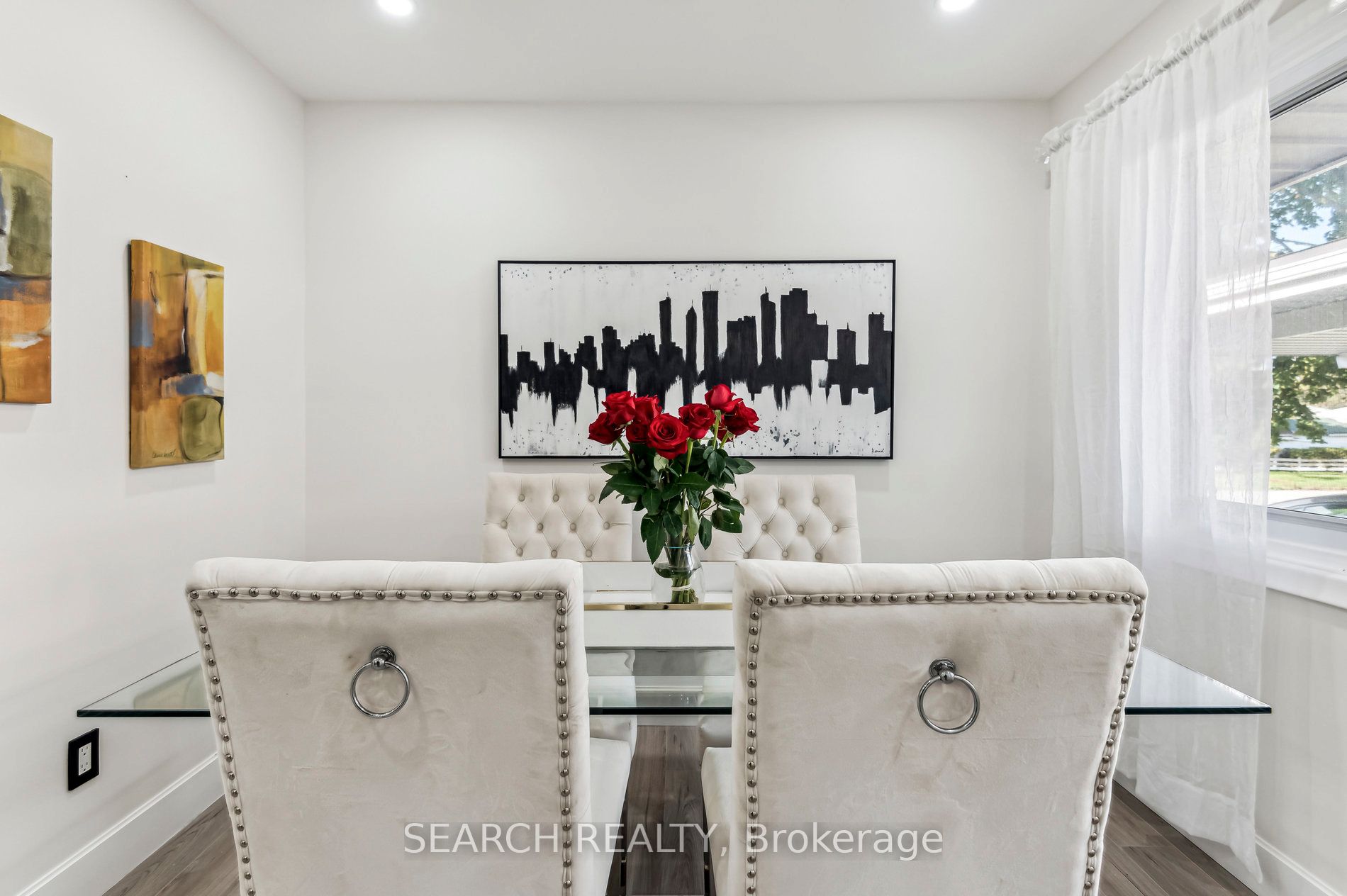 7 Garrick Road