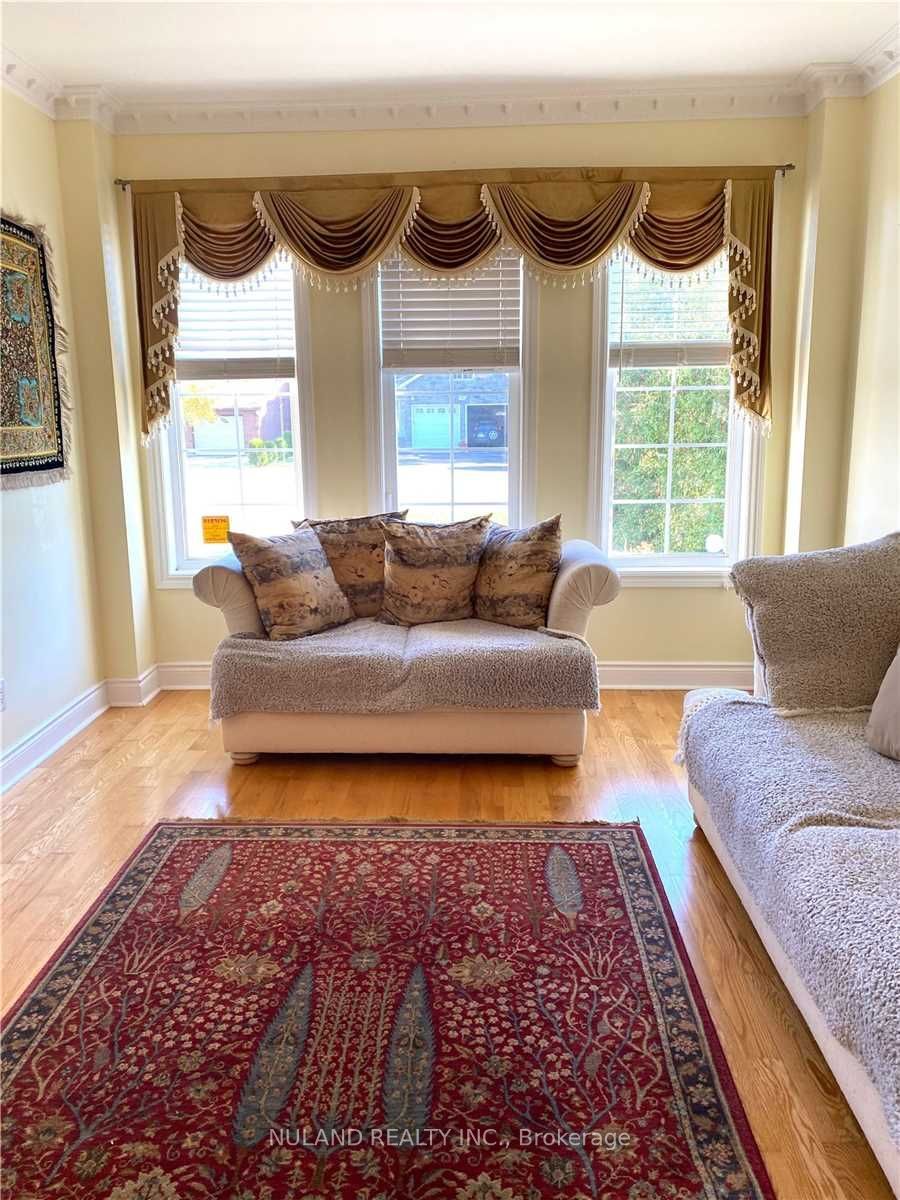 1438 Rosebank Road