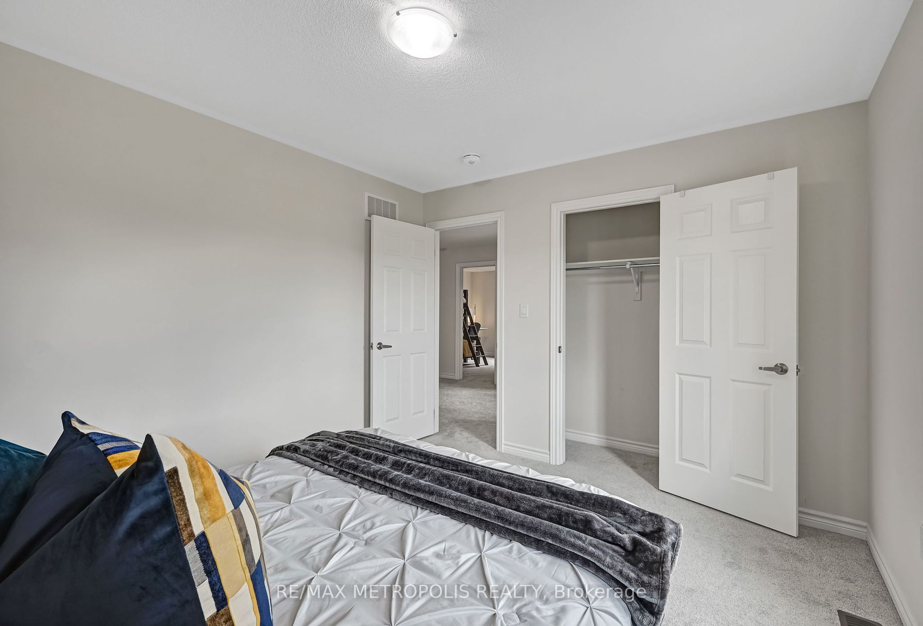 15 Douglas Kemp Crescent