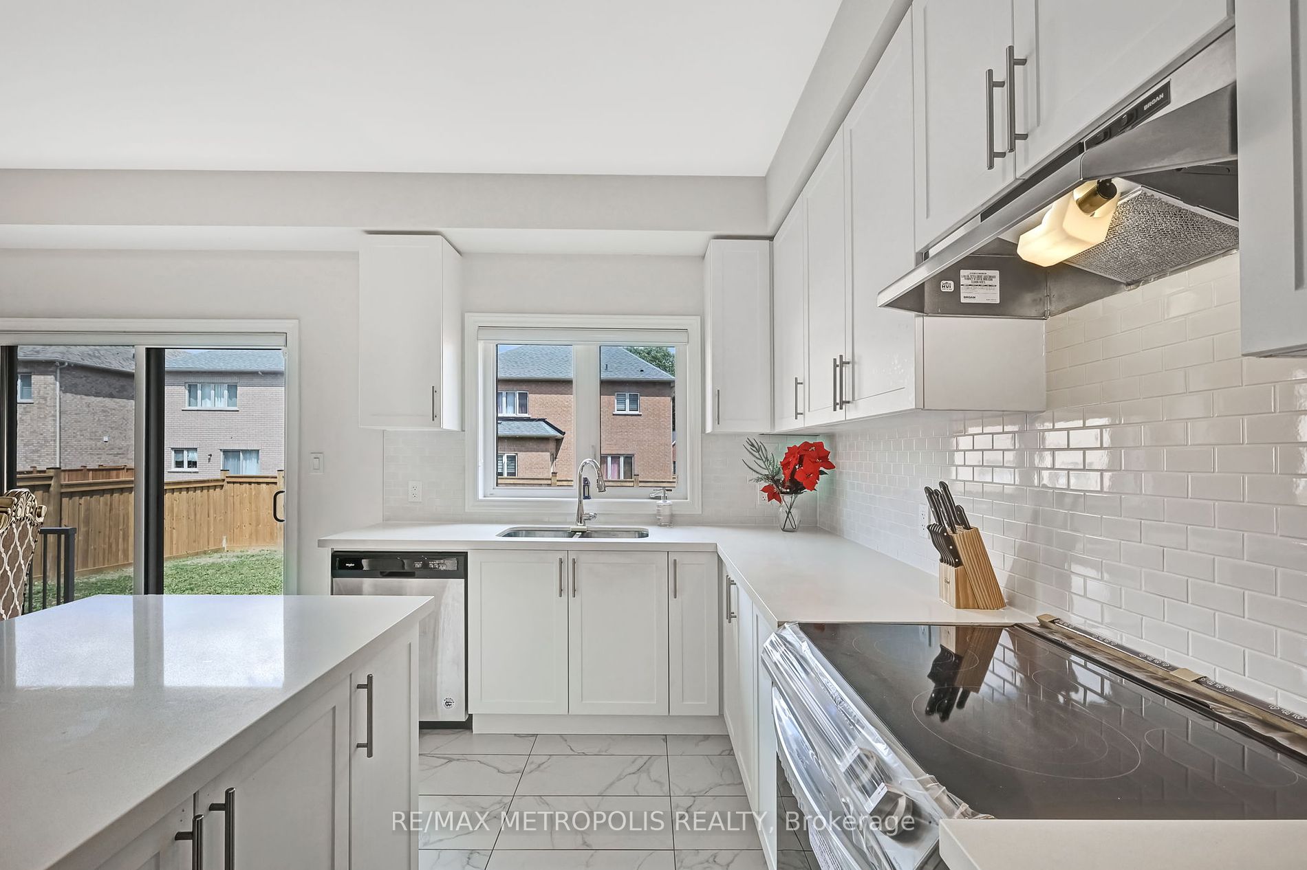 15 Douglas Kemp Crescent
