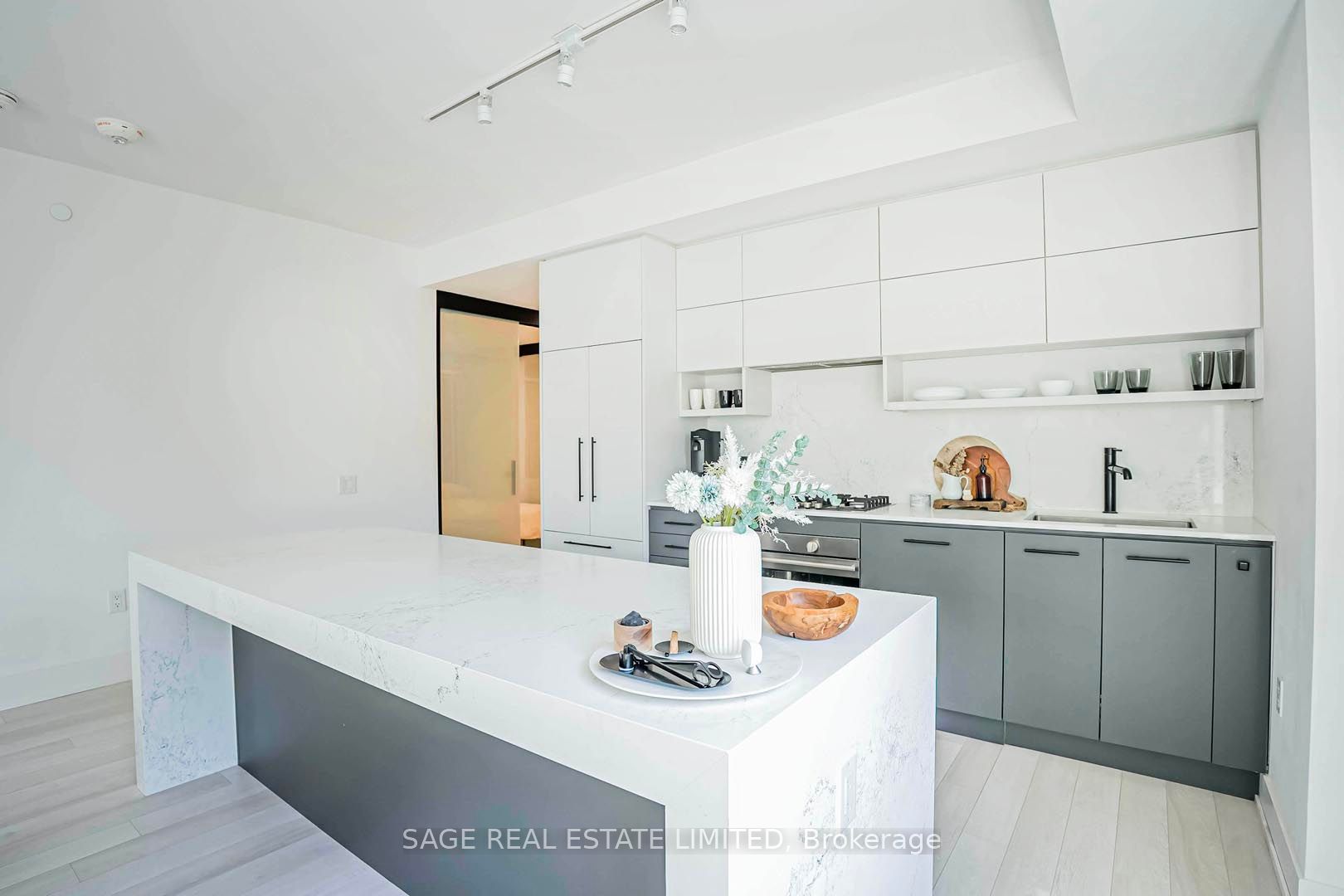1888 Queen Street E #206