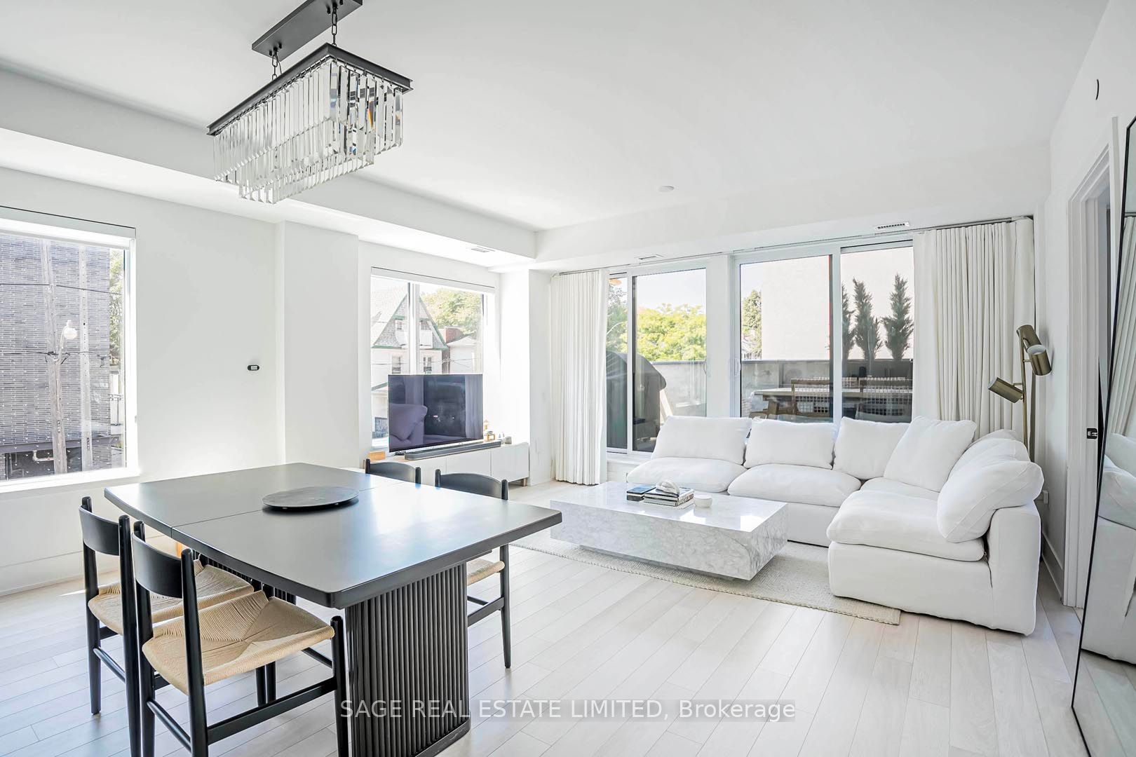 1888 Queen Street E #206