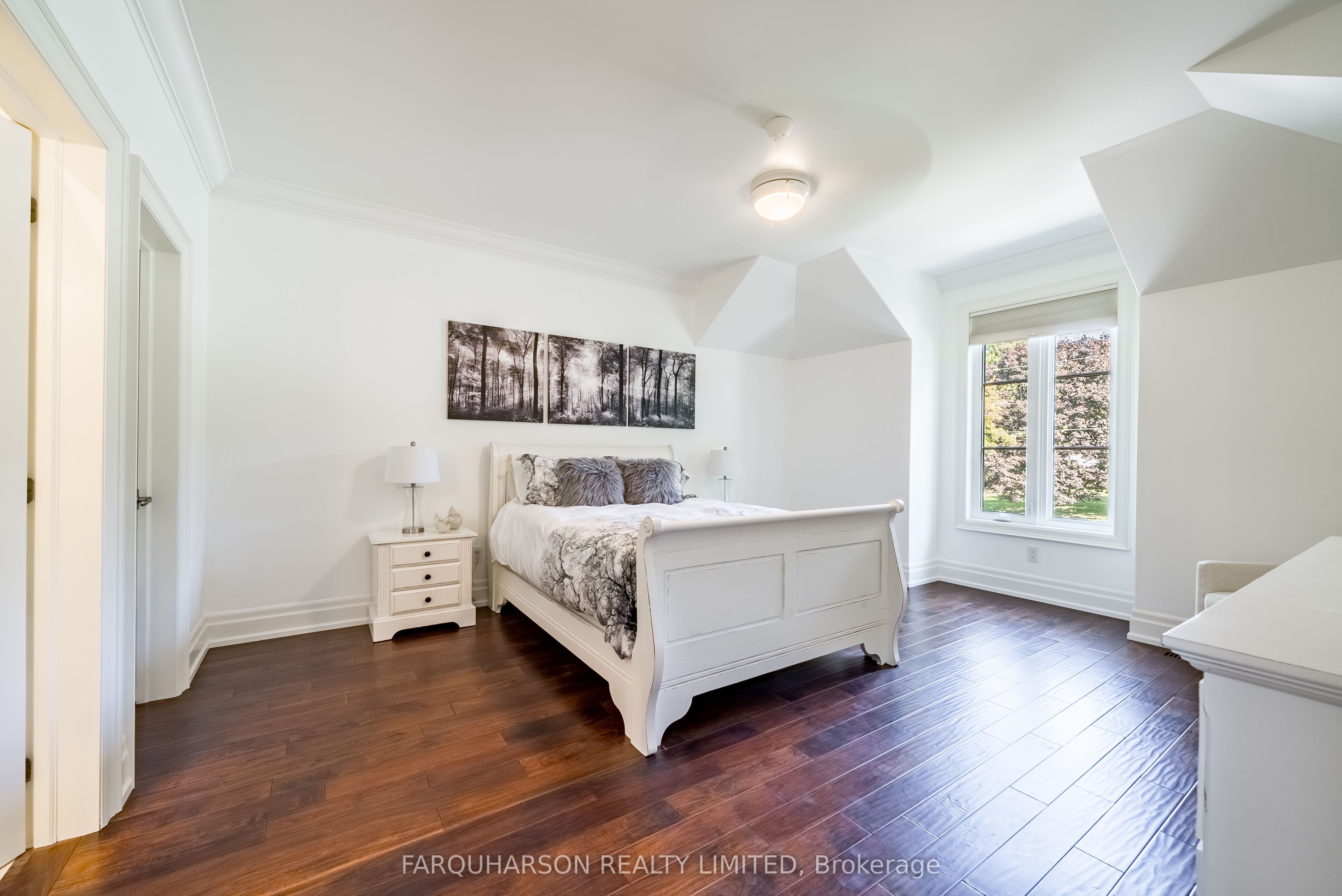 100 Ambleside Drive