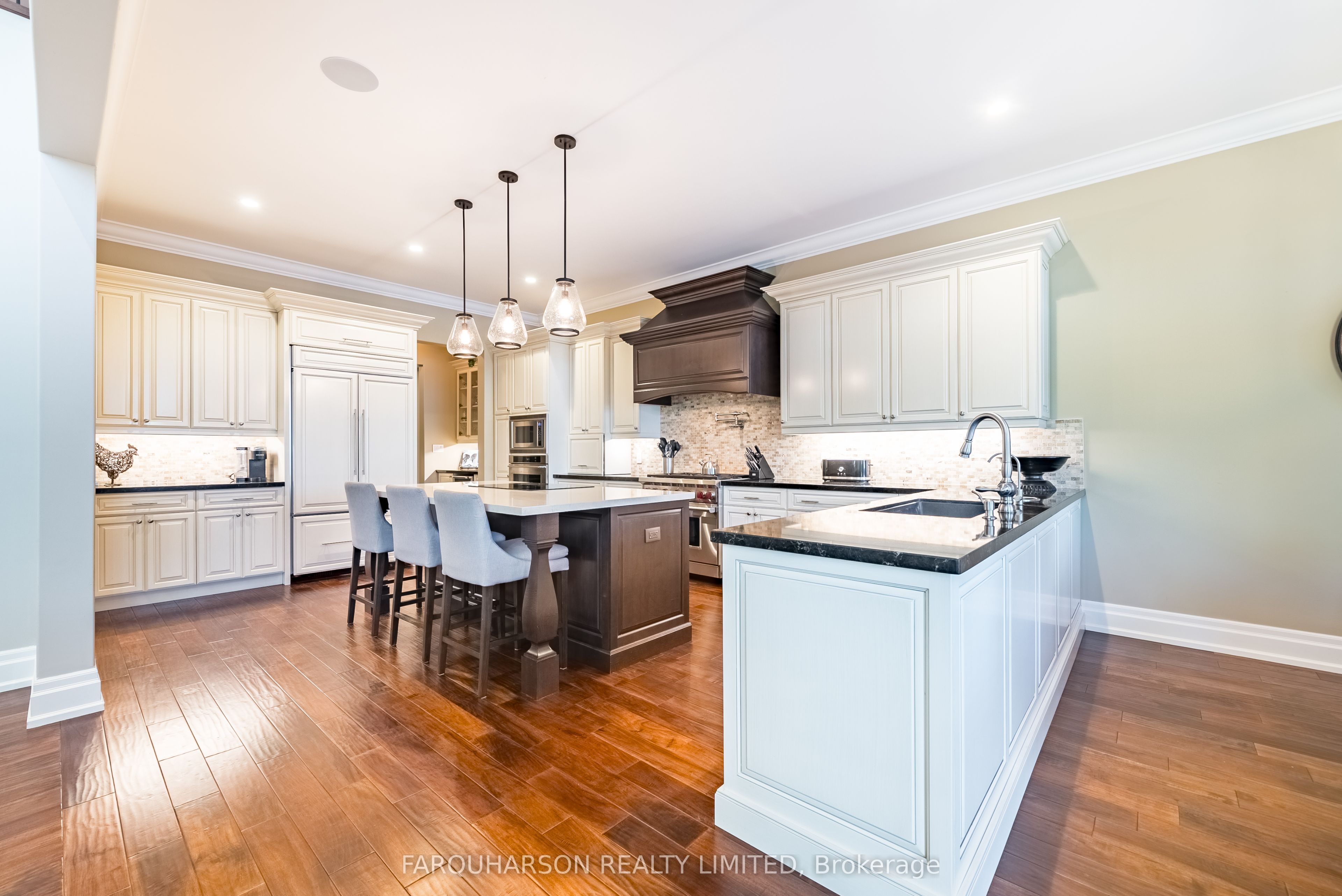 100 Ambleside Drive