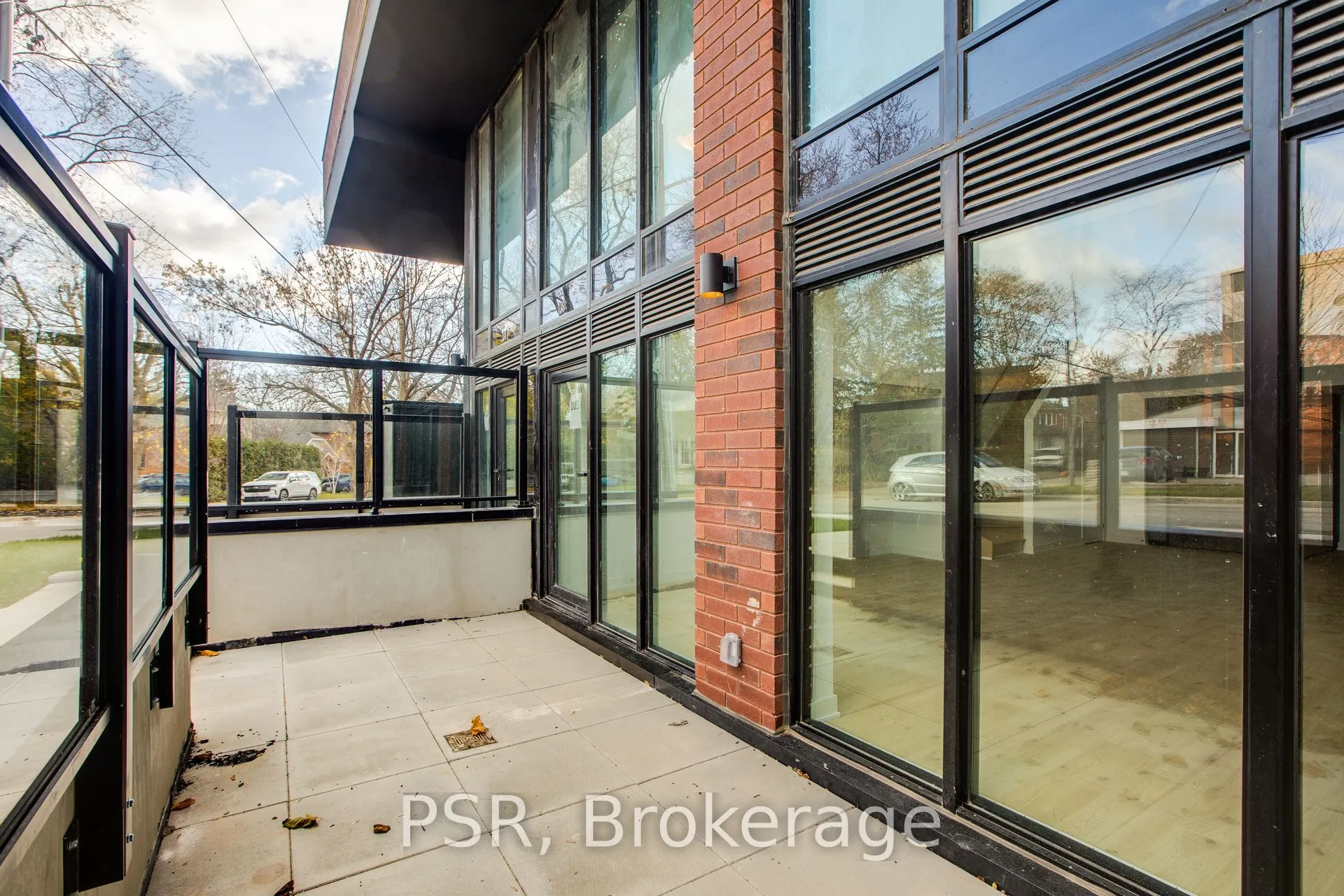 2799 Kingston Road, #Th105
