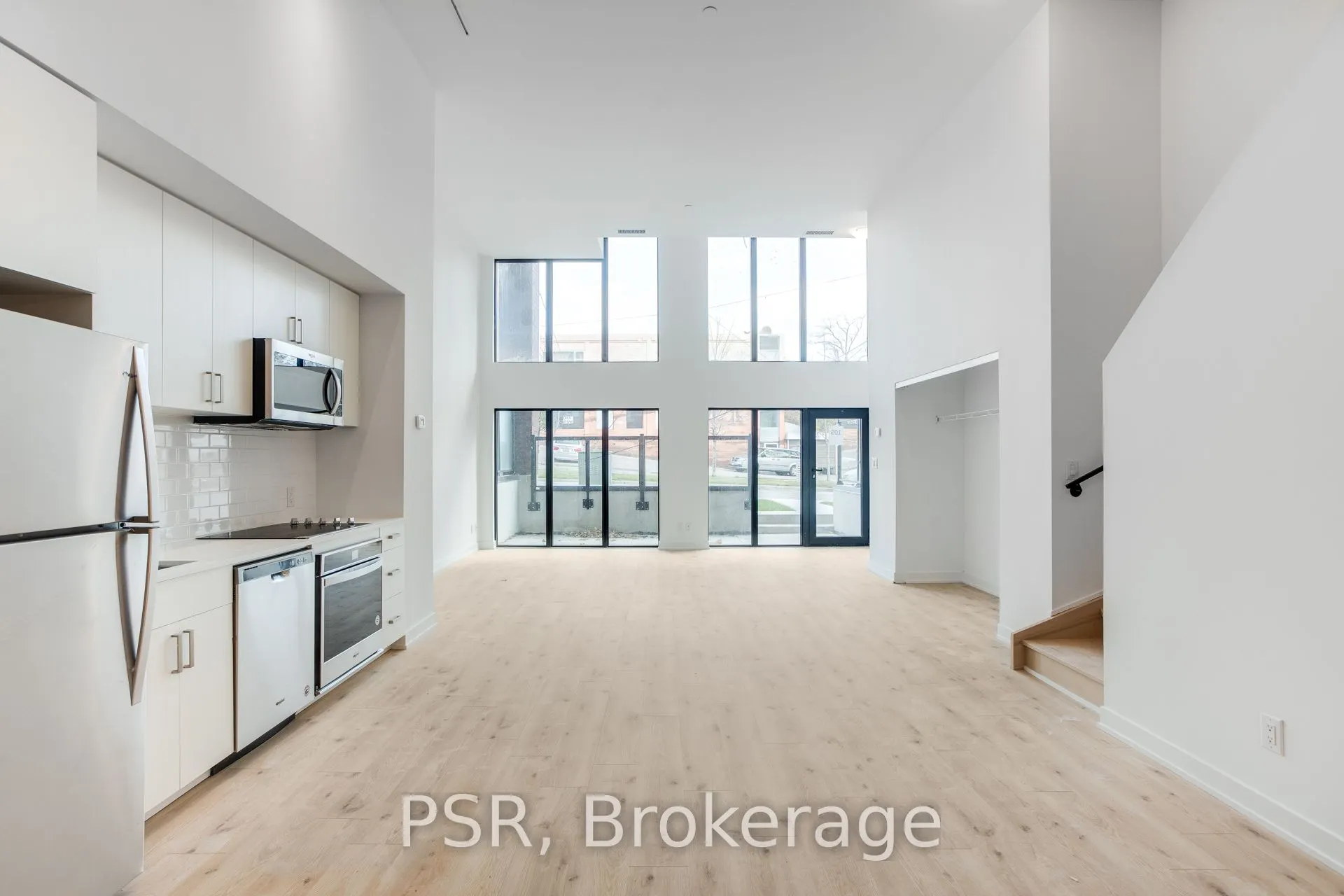 2799 Kingston Road, #Th105