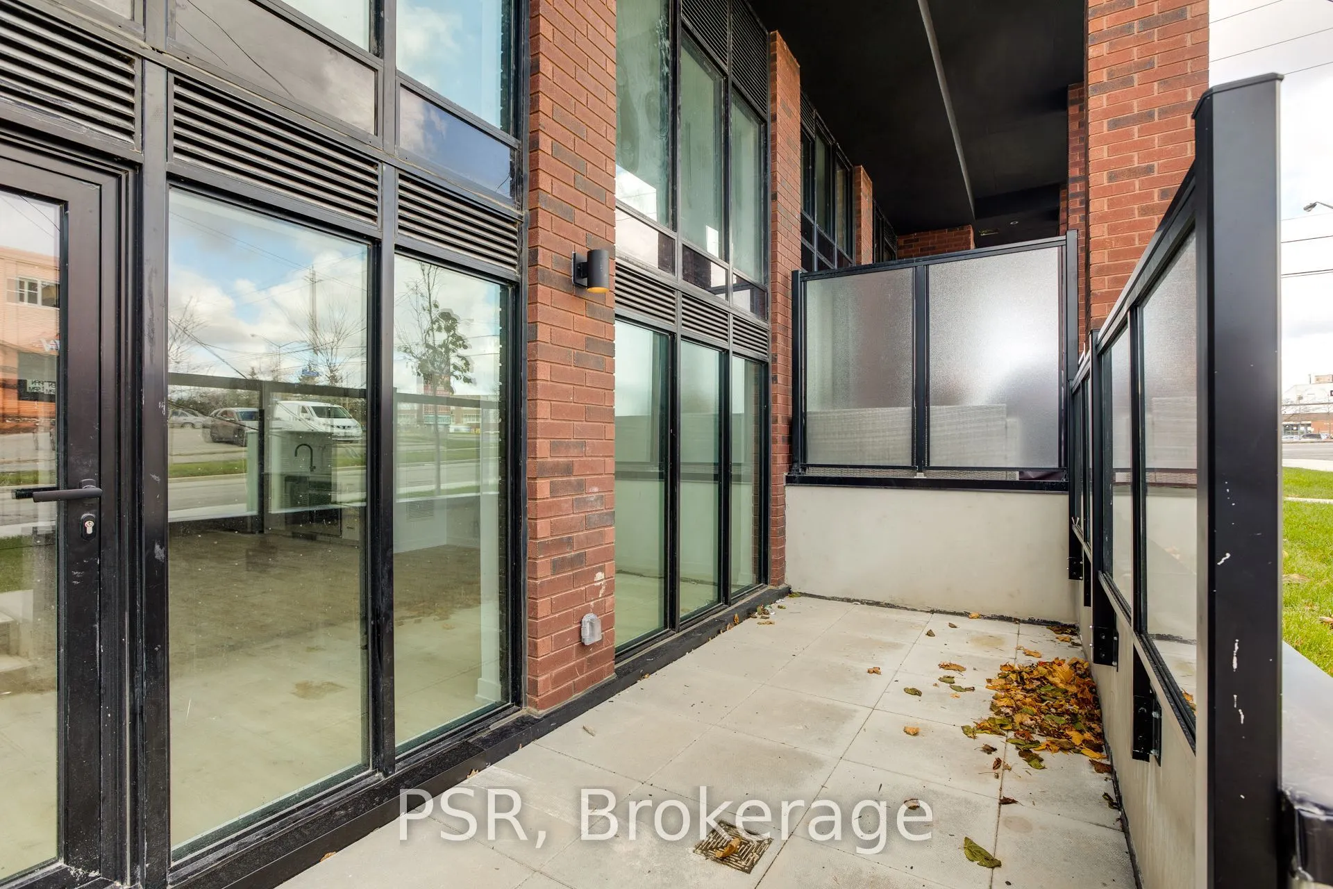 2799 Kingston Road, #Th105