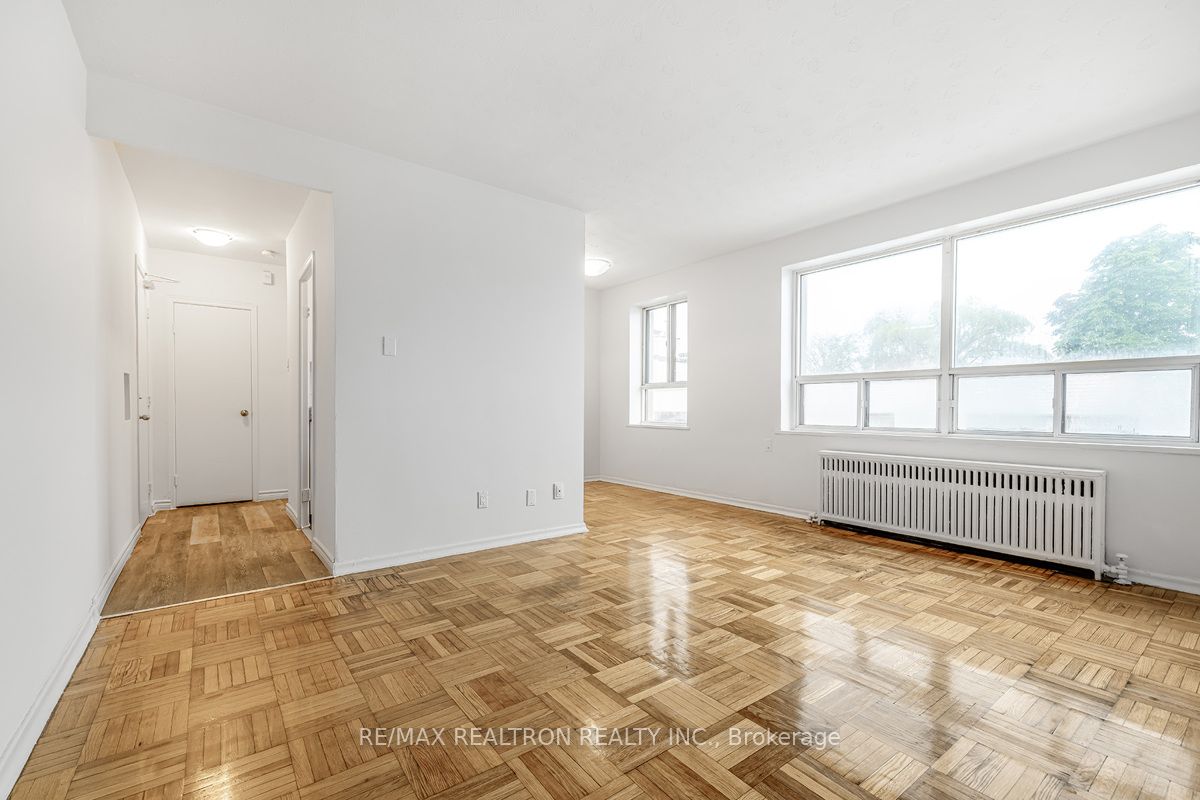 156 Kingston Road, #10
