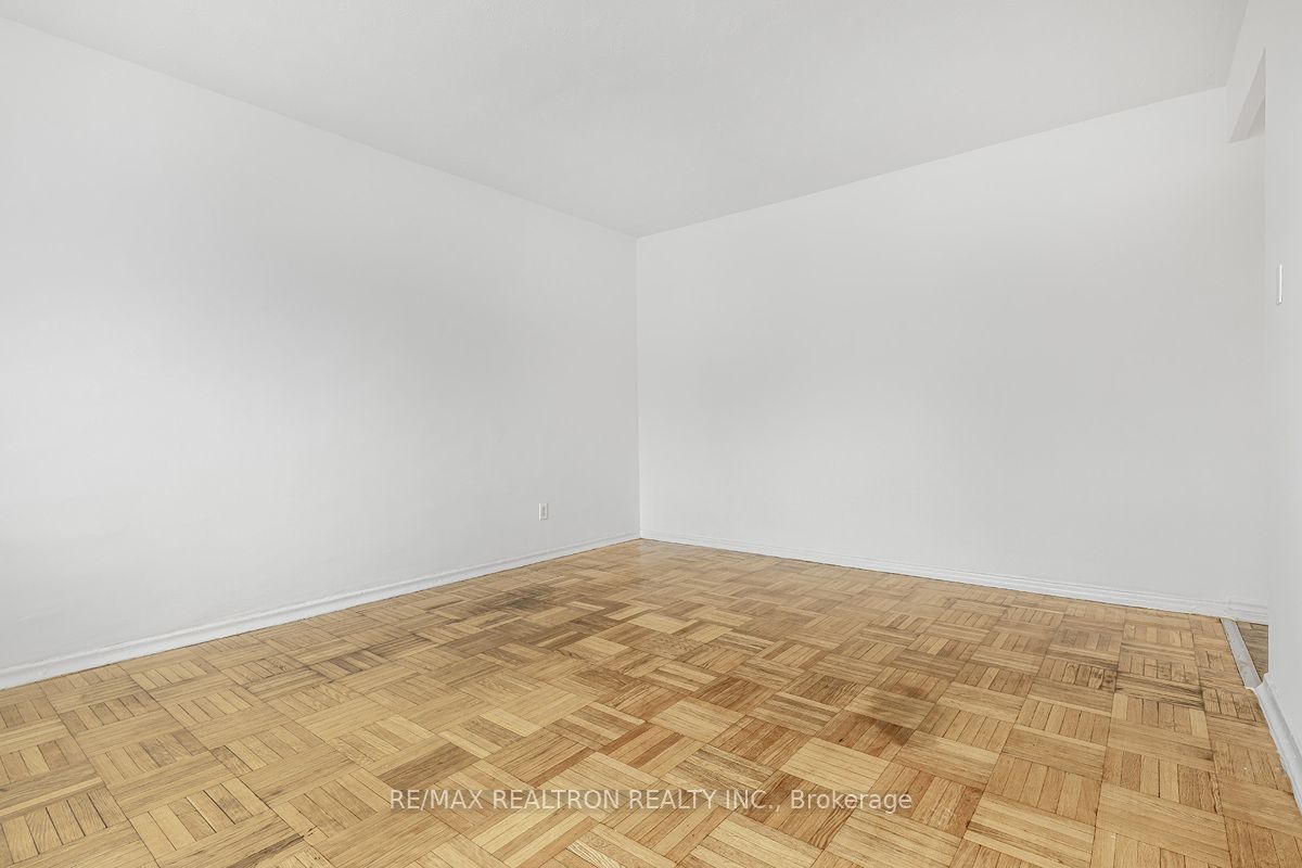 156 Kingston Road, #10