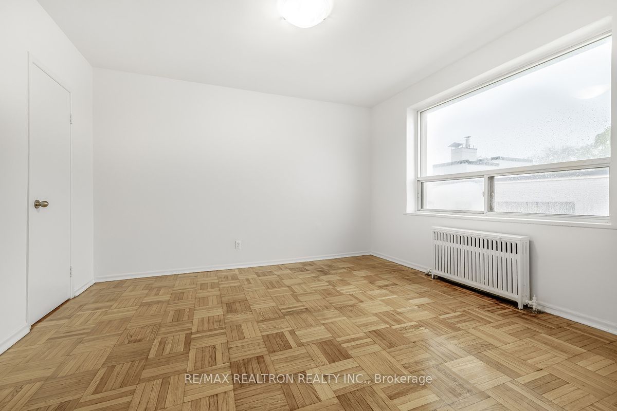 156 Kingston Road, #10