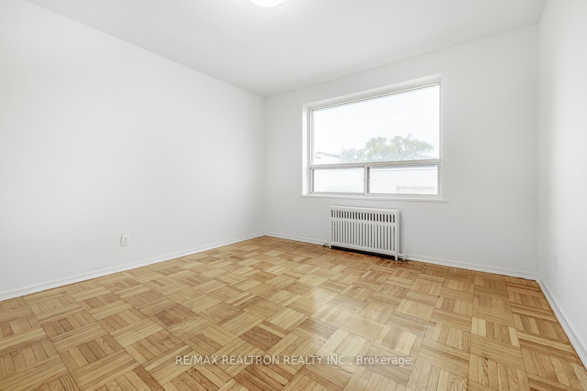 156 Kingston Road, #10