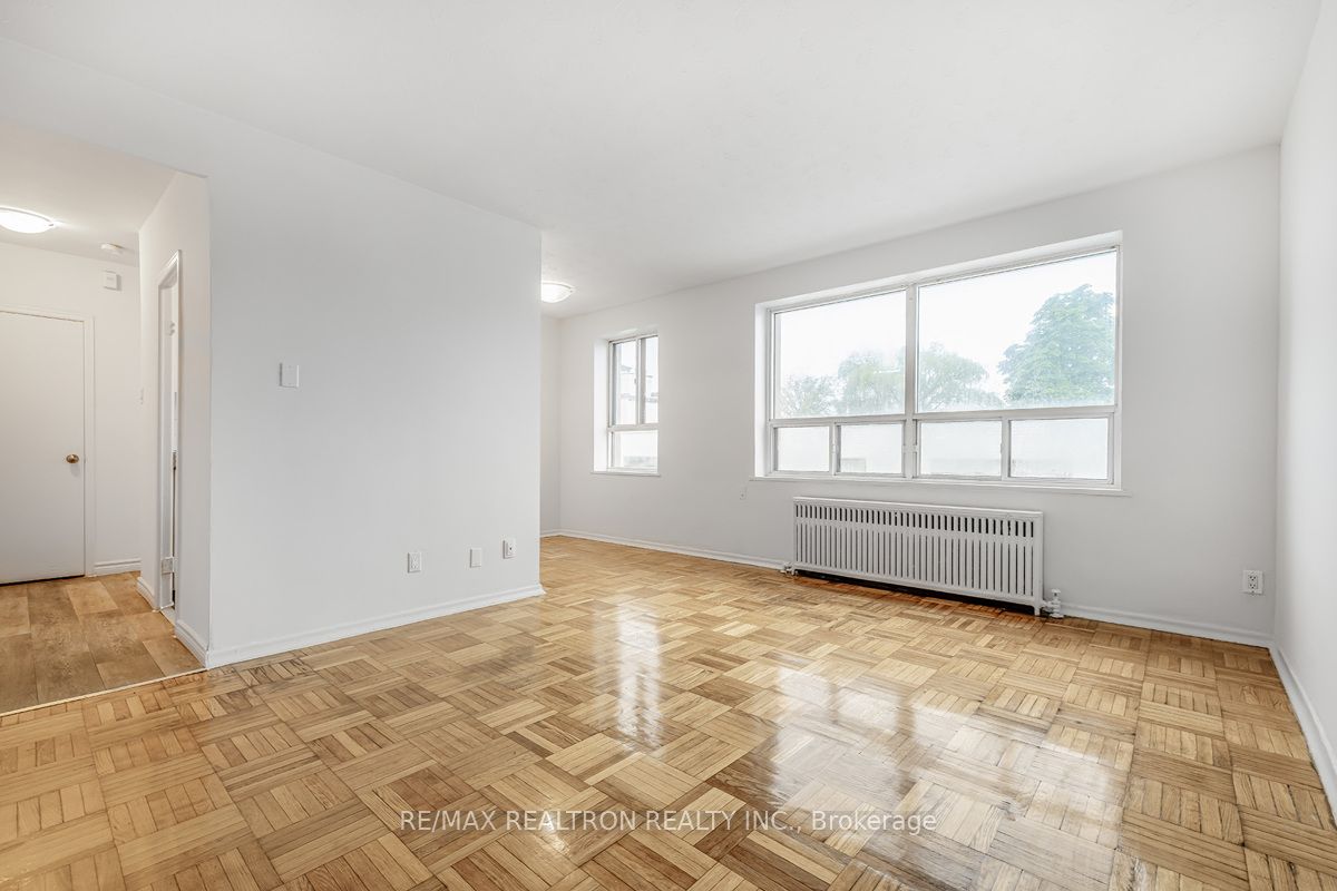 156 Kingston Road, #10