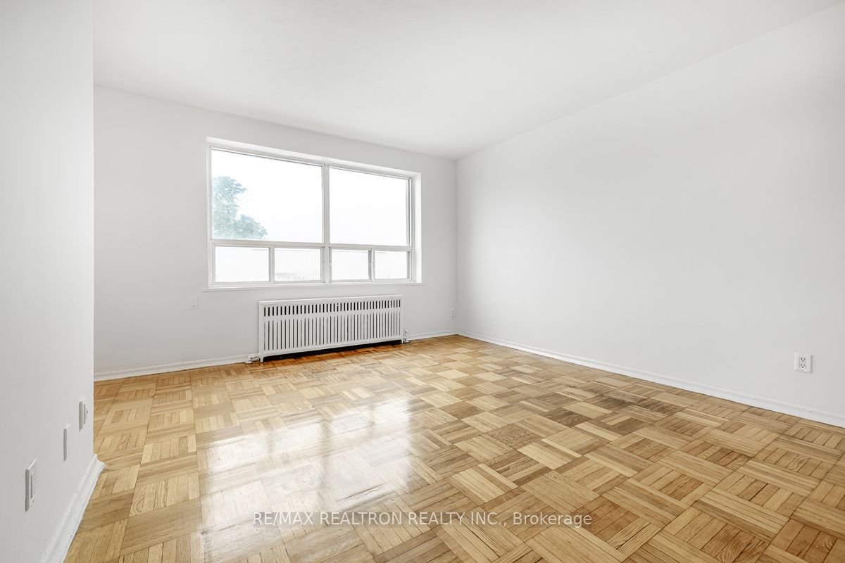156 Kingston Road, #10