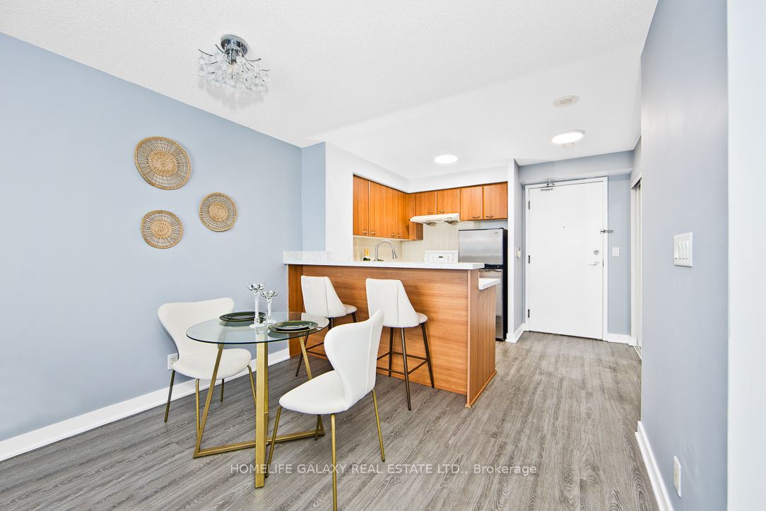 36 Lee Centre Drive, #2708