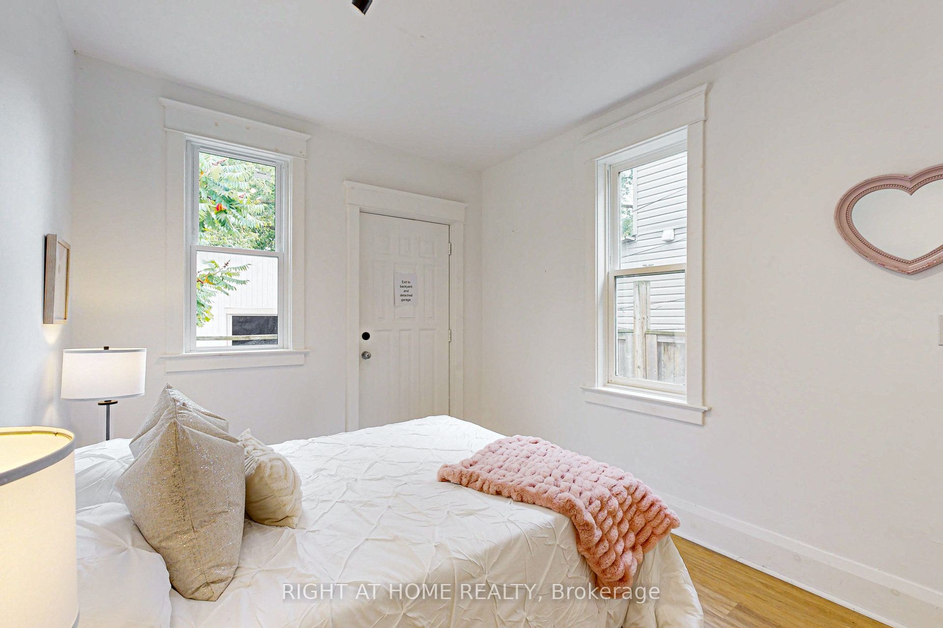 1055 Woodbine Avenue