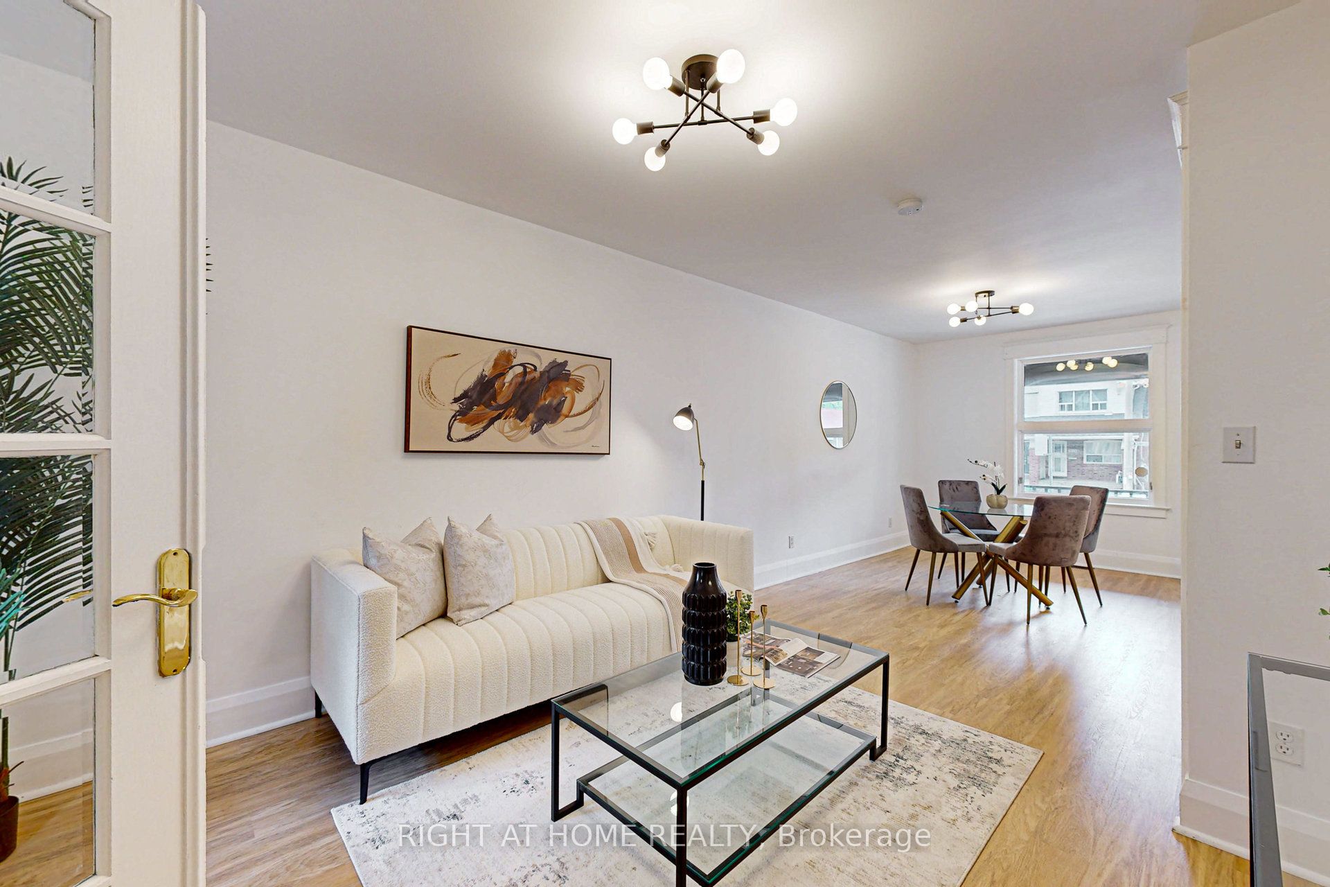 1055 Woodbine Avenue