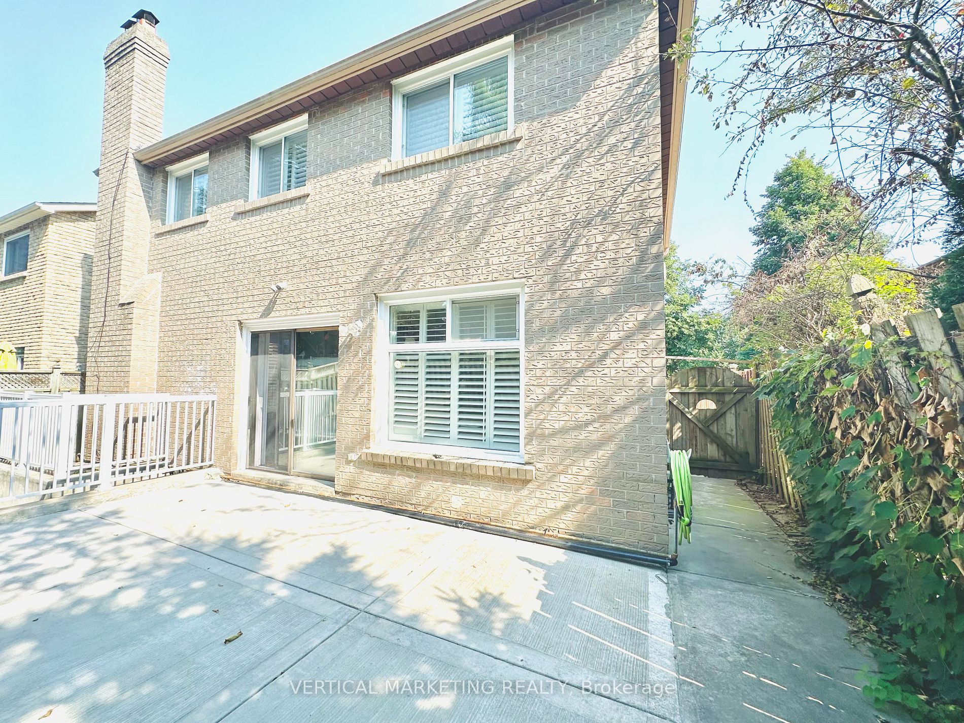 4 Radford Drive