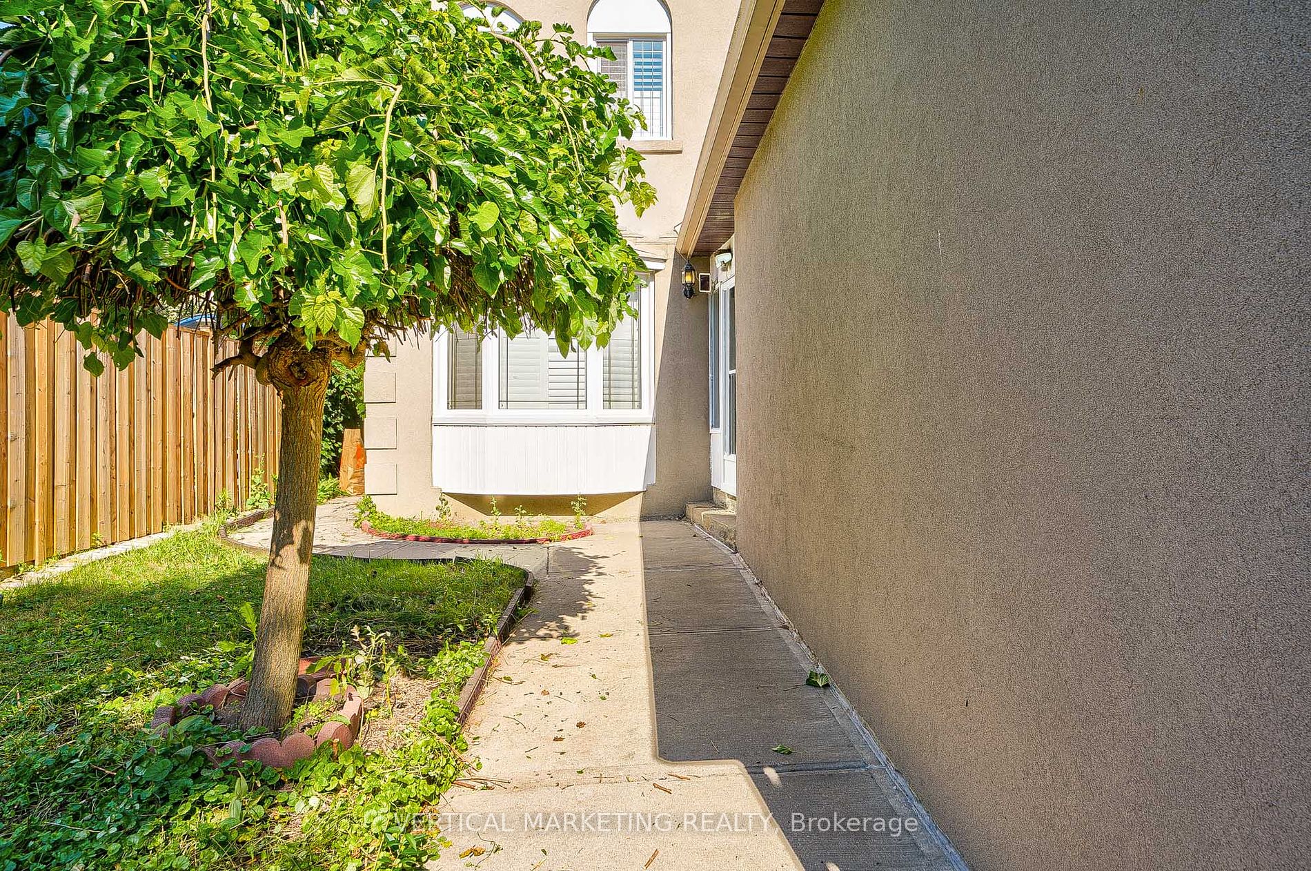 4 Radford Drive
