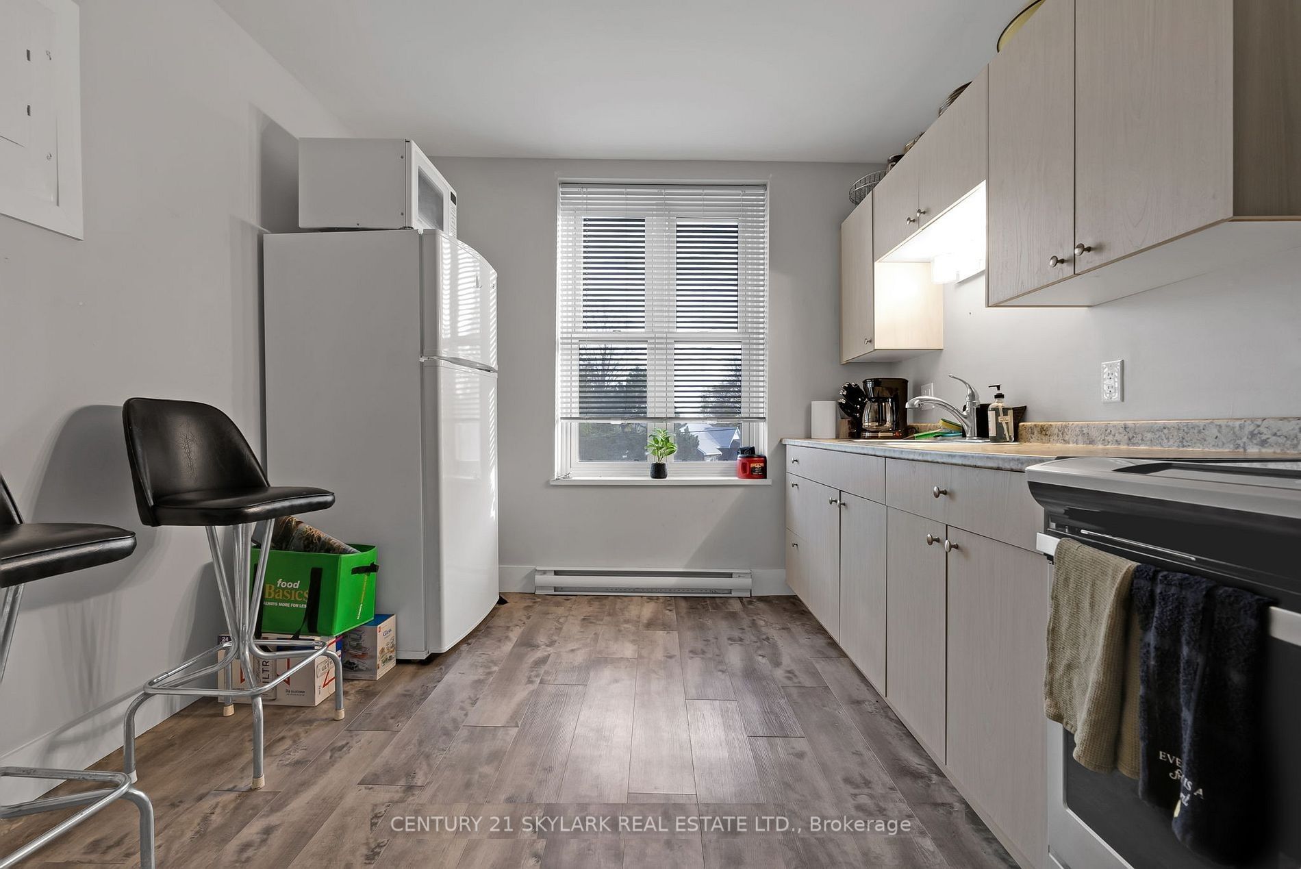 8 Wellington Street #3