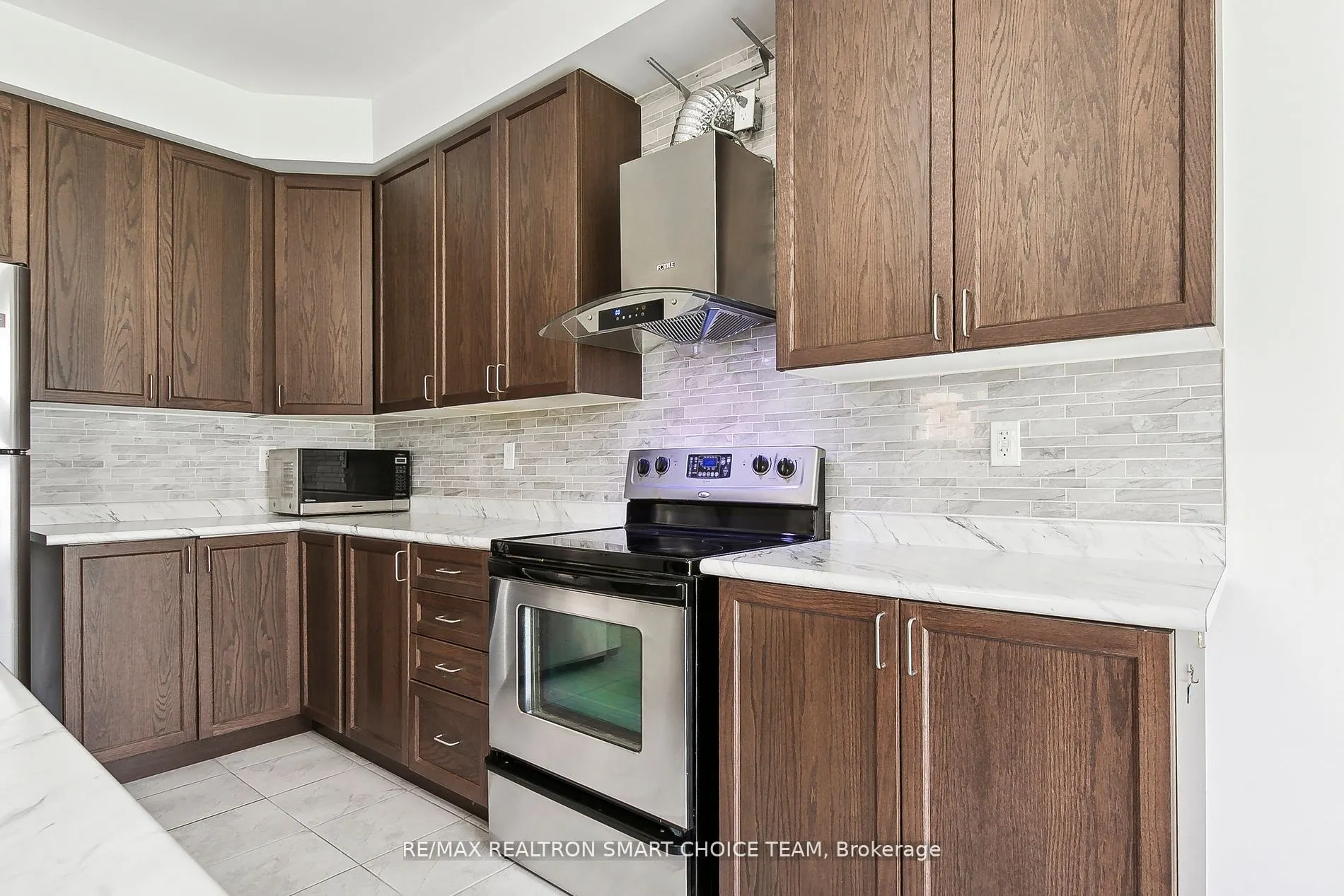 2544 Bandsman Crescent