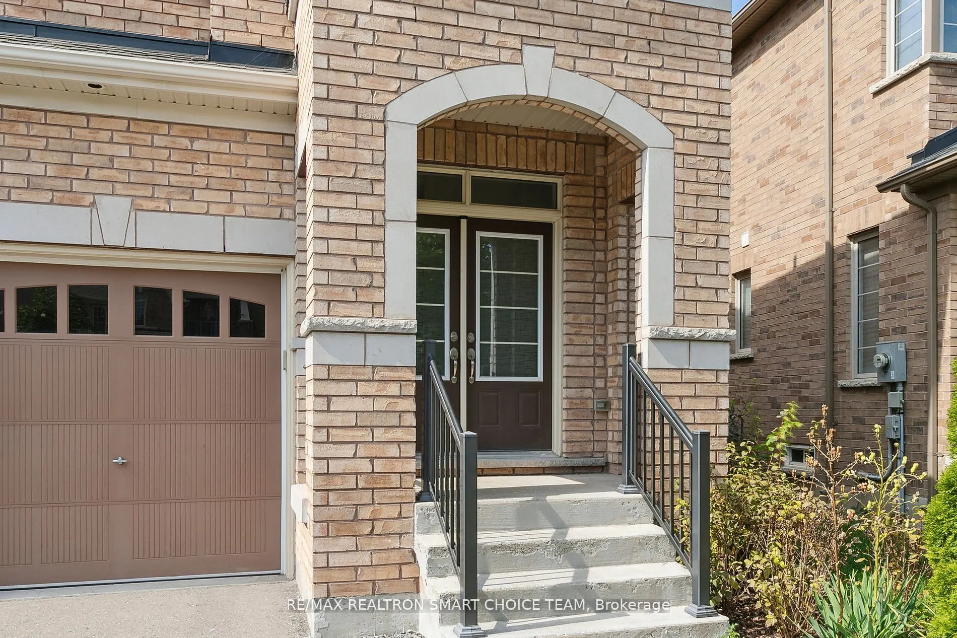 2544 Bandsman Crescent