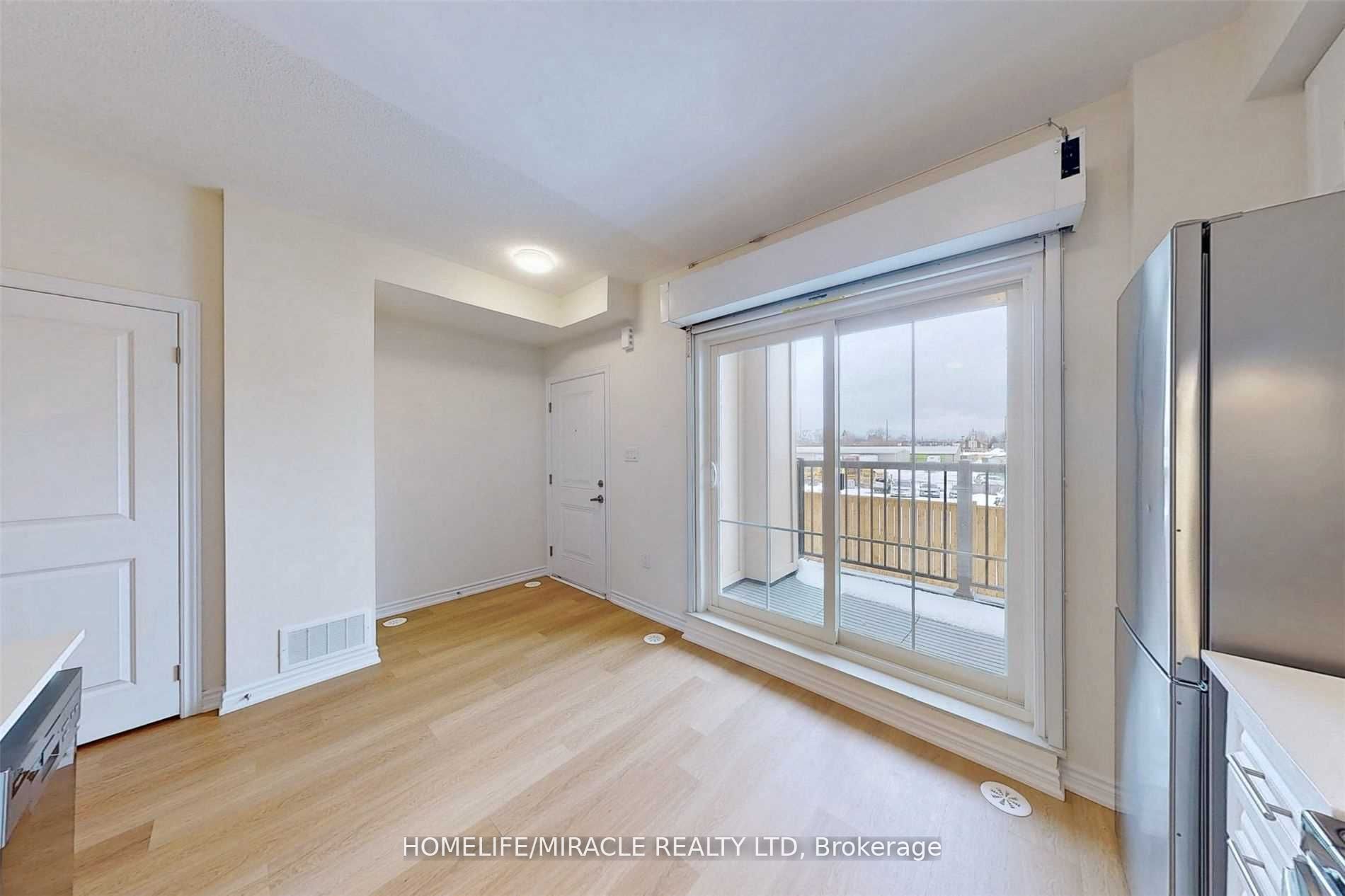 470 Beresford Path, #14