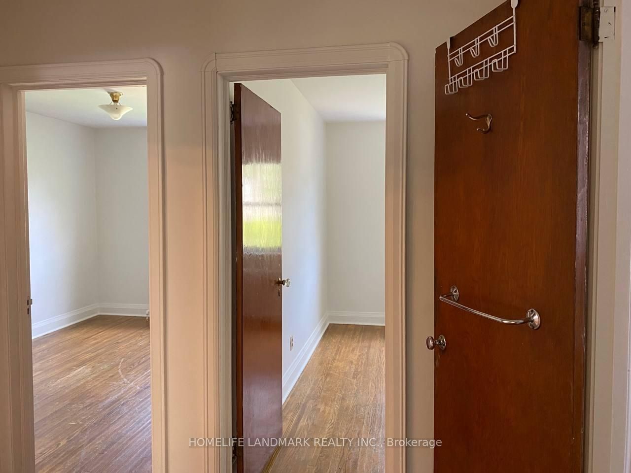 11 Hutton Avenue
