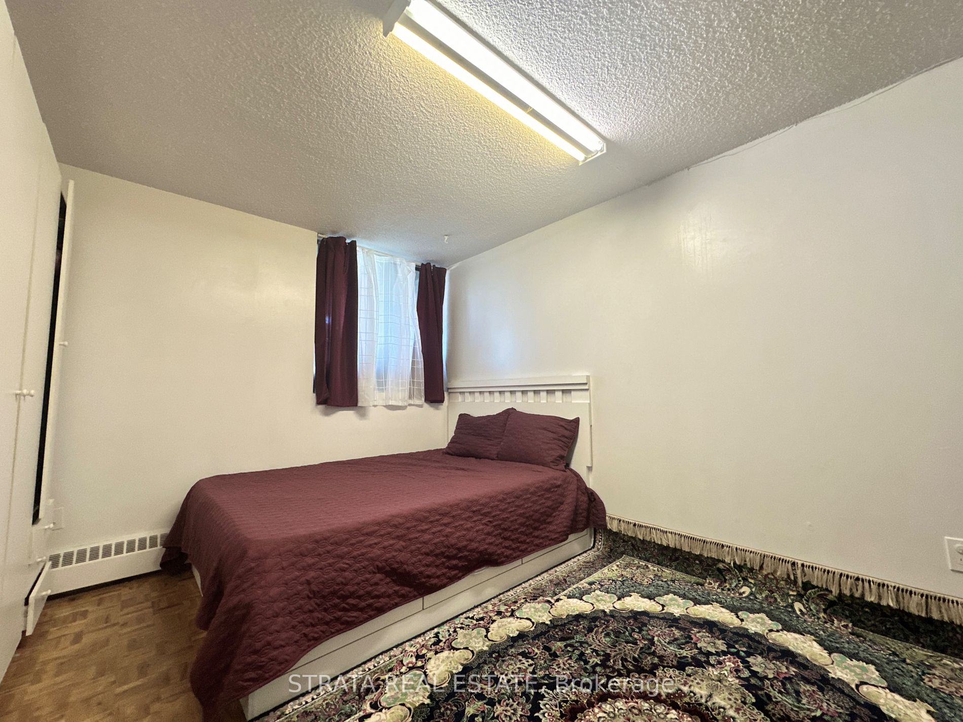 3380 Eglinton Avenue E, #906